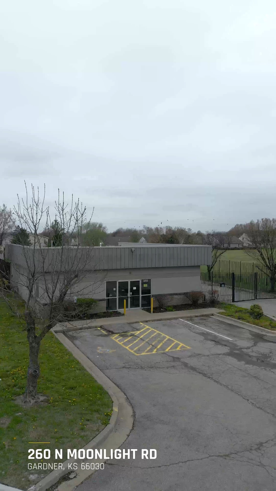 Talk about LOCATION đĽ Prime commercial opportunity in the growing city of Gardner with unbeatable visibility on one of the busiest stretches of North Moonlight Road.
Ample parking, incredible traffic counts & standout signage potential set the stage for successâplus a rare gated storage lot with rear access, 2 overhead doors & additional workspace. Inside, youâll find a front display area, office + customer bath, with room to expand into the back storage area.
Whether you're launching, expanding, or relocatingâthis space offers endless possibilities for retail, auto, restaurant, daycare & more.
đ Positioned between major retailers for maximum exposure
đ Contact Julia Hanzlick | 913-461-4985 | julia1@reecenichols.com
Must see opportunityâyour next business starts here.