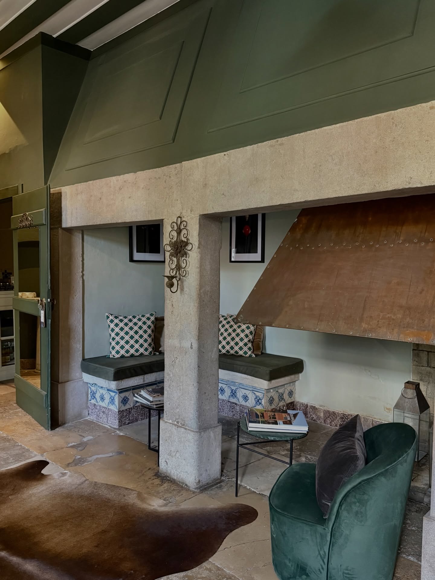 Room 11 🗝️ Made for unhurried mornings and evenings that stretch a little longer than planned.