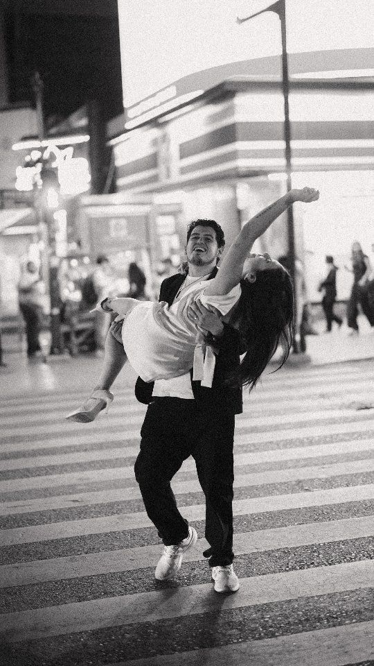 Aveces solo todo fotógrafo de bodas necesita una pequeña videografa de bodas que le haga mas feliz la vida :) y la jornada en las bodas
.
.
#weddings #weddinginspiration #weddingphotography #destinationwedding #weddingphotography