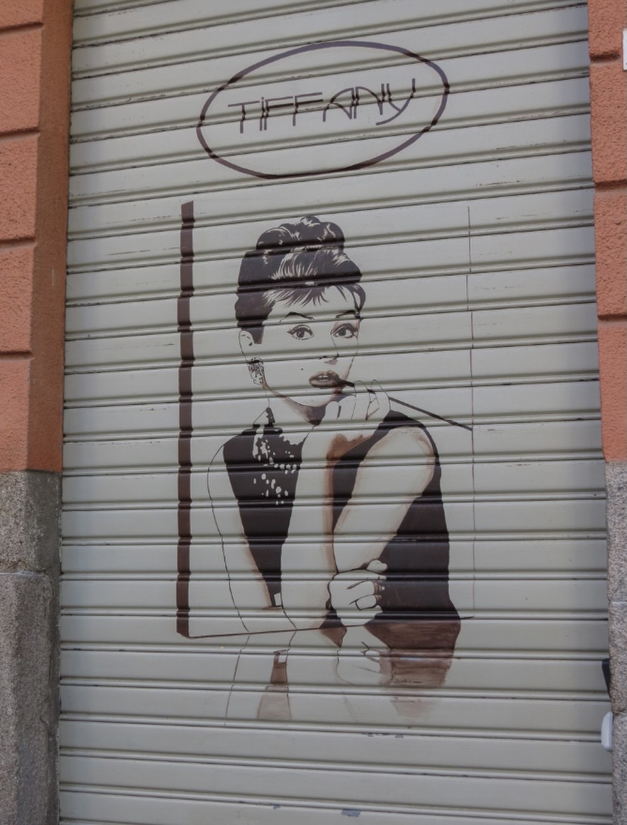 “To plant a garden is to believe in tomorrow.” - Audrey Hepburn
#QuoteOfTheDay #AudreyHepburn #SafeSoilUK #gardeningquotes #BreakfastAtTiffanys Tiffany