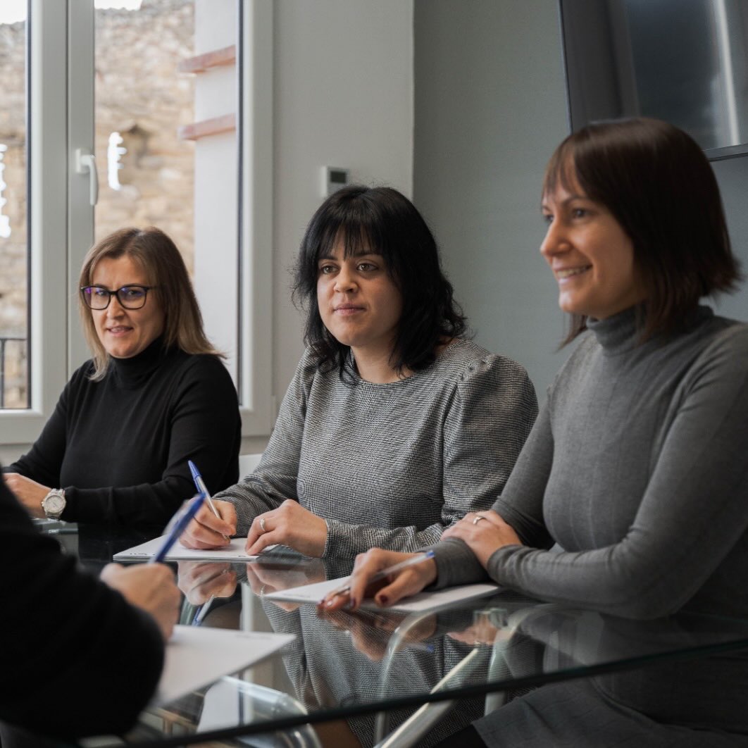 📄¡Confecciona tu Renta con Querol by Talenom!
Esta semana hemos cerrado trimestre y arrancado la Campaña de la Renta 2025.
Puedes contar con nosotros para confeccionar tu declaración de forma sencilla, rápida y profesional.
En tan sólo 5 pasos:
1️⃣ Rellena el formulario
2️⃣ En 2 días laborales recibirás un mail nuestro
3️⃣ Envíanos la documentación solicitada vía mail
4️⃣ En un plazo máximo de 10 días un profesional de Querol te confeccionará la declaración y te llamará
5️⃣ En el plazo máximo de 2 días laborables la renta estará presentada y te la mandaremos por mail
¡Y listo!✔️
~
#asesoria #despacho #seguros #legal #consultoria gestoria elsports Morella vilafranca forcall cantavieja maestrazgo