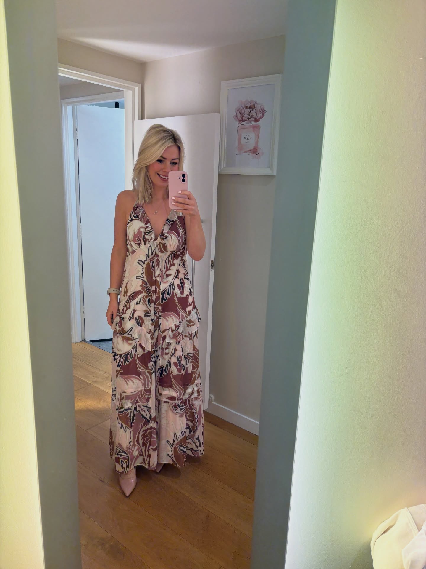 One of the dresses from yesterday’s vision board - a beautiful easy maxi to be dressed up or down 🤎