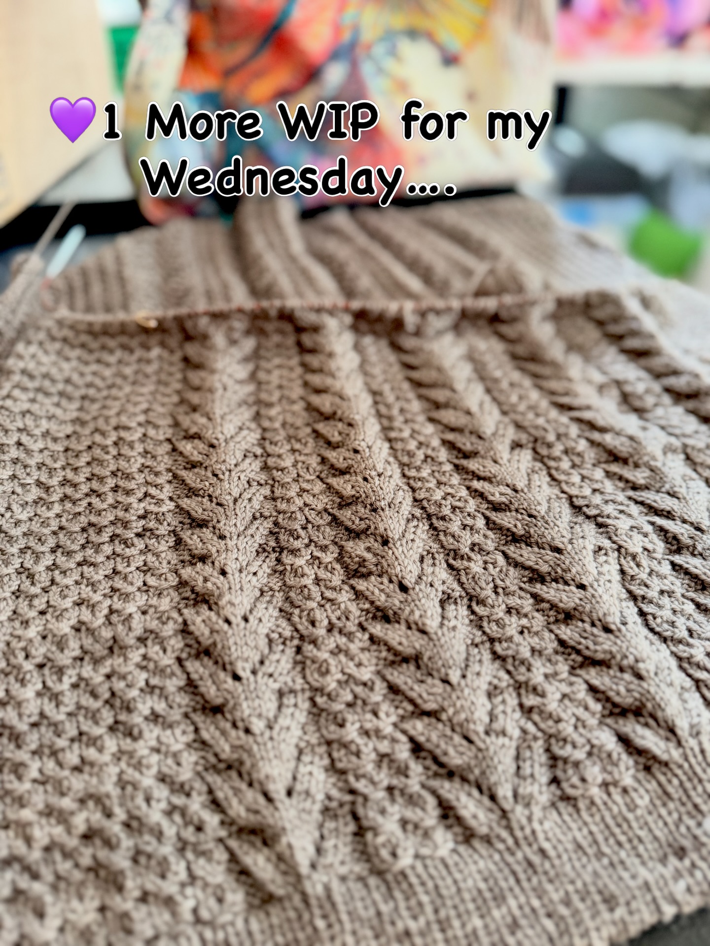 I have not too many repeats before attaching the shoulders… I 💗this pattern! Stromboli by @boylandknitworks
Yarn: RiverRat Yarn Wool/ Bamboo
Colorway: OOAK
#yarn #sweater #knit #knitting #knittersofinstagram