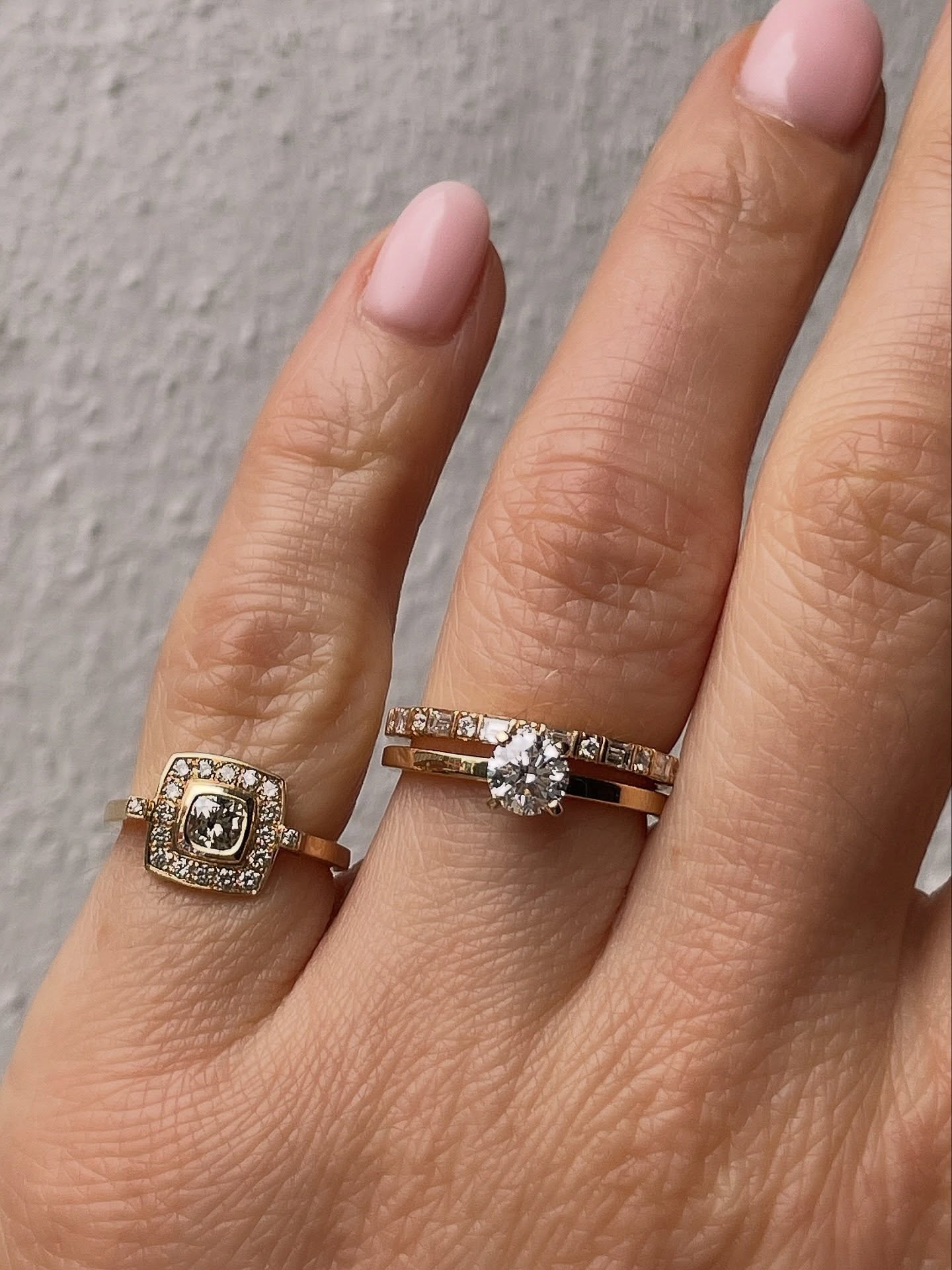 Is it time to find the perfect wedding band? My Eternity Mix band with baguettes and round diamonds has the right amount of classic, vintage feel I like about the art deco style. I have a nice selection of diamond bands in my boutique and am always open for custom ideas. Let’s make some wedding rings in 2026 🧡
.
.
.
#weddingring #artdecoring #baguettediamonds #weddingband