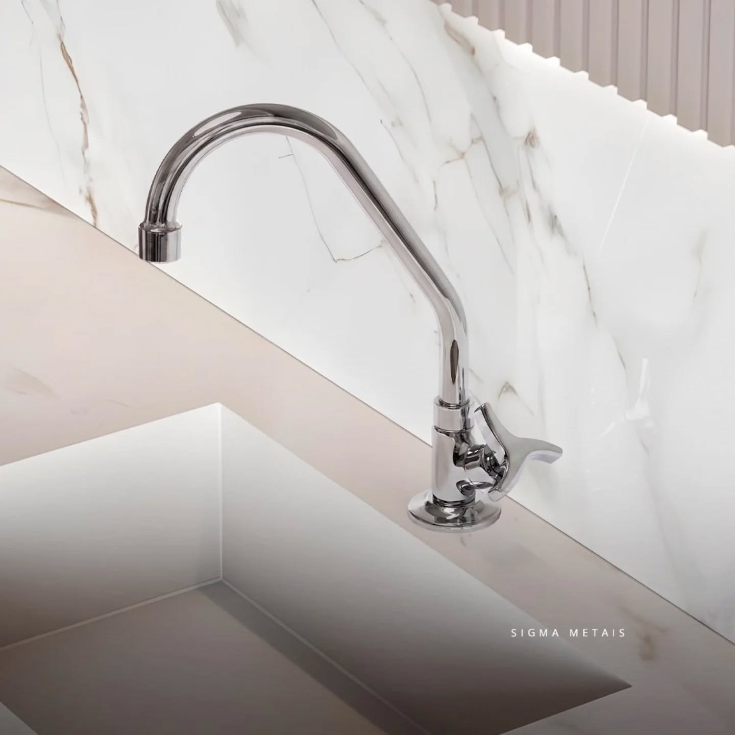 Beleza e elegância!
Torneira de parede para cozinha e área gourmet • Tremilla 1167
Perfeita para as tarefas do dia a dia.
A Torneira Tremilla possui bica móvel 360°, é a escolha perfeita para quem busca levar a sua cozinha ou área gourmet uma peça design com elegância, sofisticação, beleza e muita qualidade!
Com arejador em metal, promove um fluxo de água silencioso, que além de evitar pingos indesejados na bancada, cuba e pia.
A Tremilla também está disponível na versão mesa • Tremilla 1168
O acabamento da linha Tremilla possui cromo com brilho fantástico! ✨
Sobreposto com 04 camadas de cromo e 144 horas de SaltSpray. É qualidade para suportar o uso diário ou alto fluxo sem perder a beleza da peça. 👌🏻
Alta durabilidade, composta com liga de cobre, inoxidável;
Feito para durar, com a qualidade e garantia Sigma Metais.
Transforme agora a sua cozinha com a Torneira Tremilla.
A Sigma Metais possui uma linha completa de Torneiras para Lavatórios em acabamento cromado com qualidade 100% nacional e garantia. 💎
Confira todos os modelos em nosso site, acesse agora:
www.sigmametais.com.br
#SigmaMetais #metaissanitários #tremillasigmametais #banheirosdecorados #cozinhasplanejadas