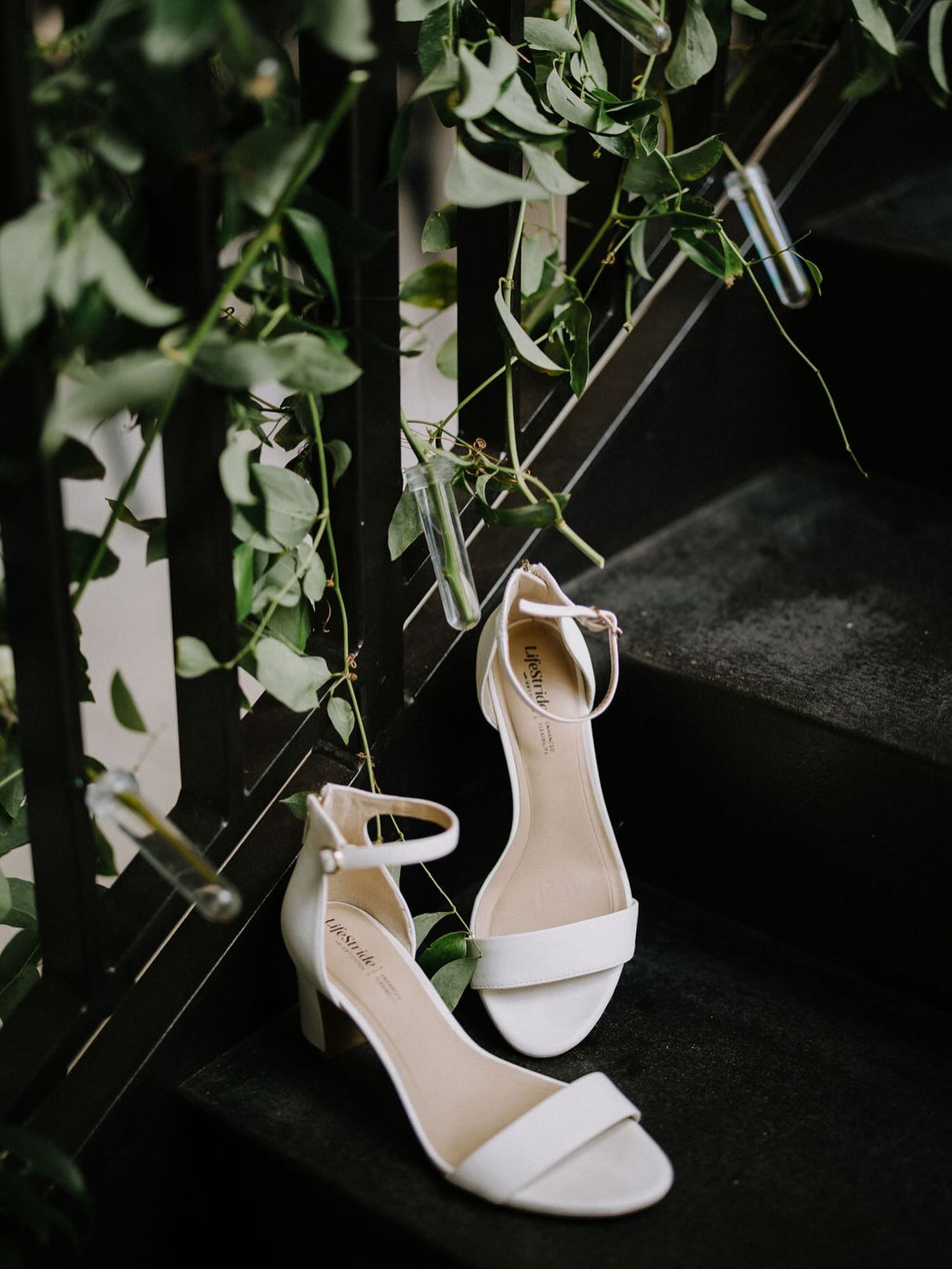 Walking into this week ready for May weddings!! We have a bunch coming up and we’re so excited for you guys to see!!
Coordination - @dmvweddingsandevents
Venue - @citizensballroom
Photography - @_unitedphotography_
Violin - @marvillousbeats
DJ - @bigteabee
Catering - @simplyfreshevents
Florals - @frederickflowerfarm
Transportation - @msllimo
Glam - @sweptllc
Cake - @sugarbakers_cakes