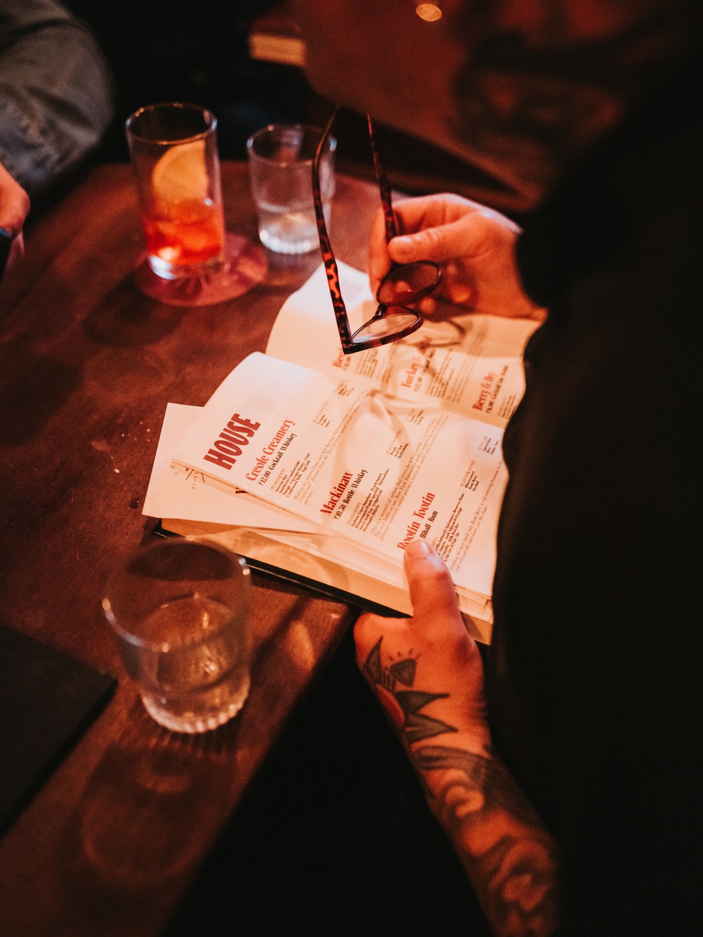 🥃 Undecided?
Our Small Sips section lets you explore a few of our favourites without settling on just one.
A chance to try more, discover new flavours, and find your new Berry & Rye fave.
Open 7 days a week from 5.30pm 🗝️
#BerryAndRye #Speakeasy #CocktailBar #SmallSips #HiddenGem