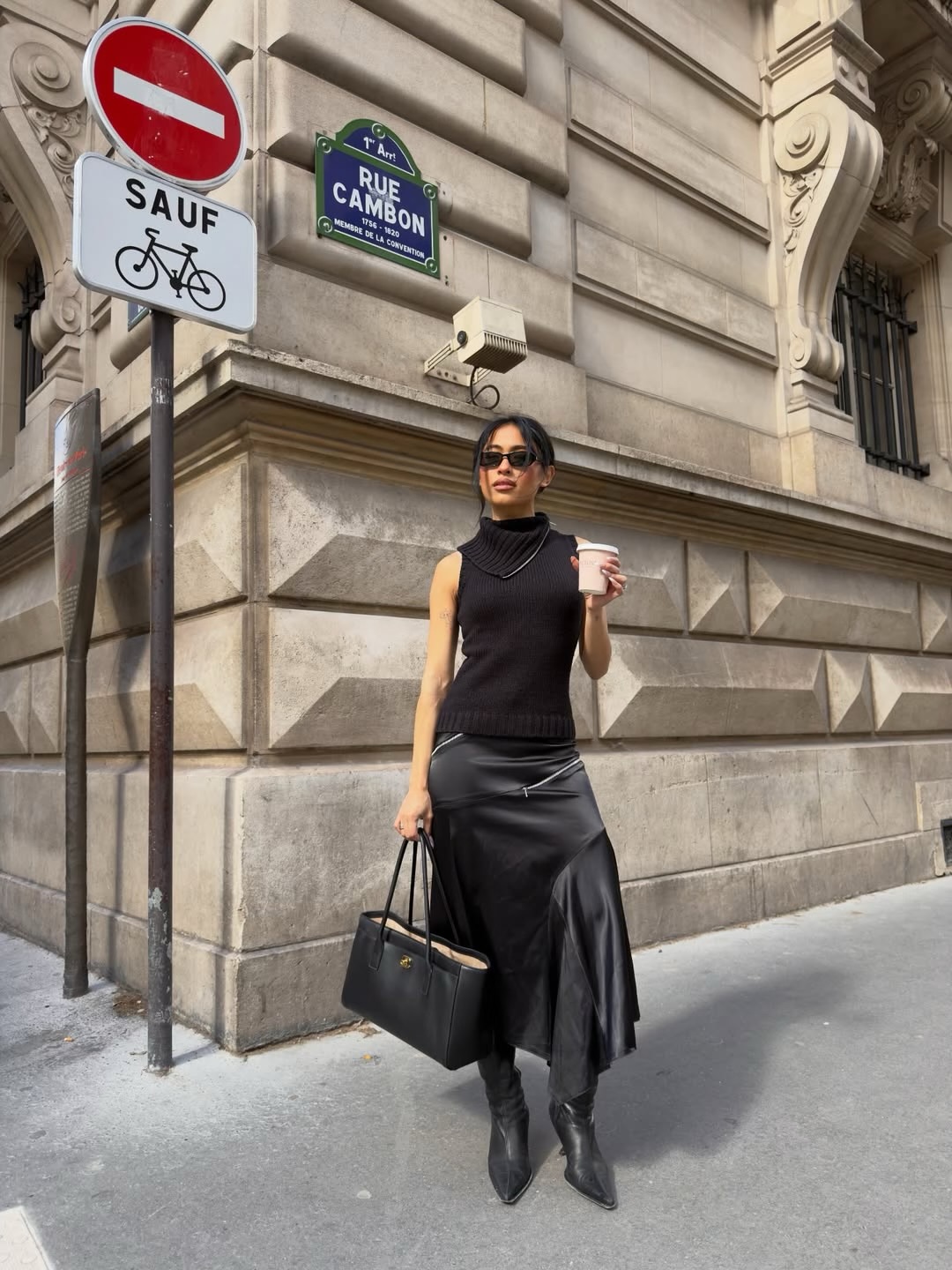 VOUS EN SYSTÈME SOLÈRE ❤️🔥
#boutiquevintage #boutiquevintageparis #vintagelovers❤️ friperie paris parisian vintage shop parisian thrift shop bonne adresse shopping paris