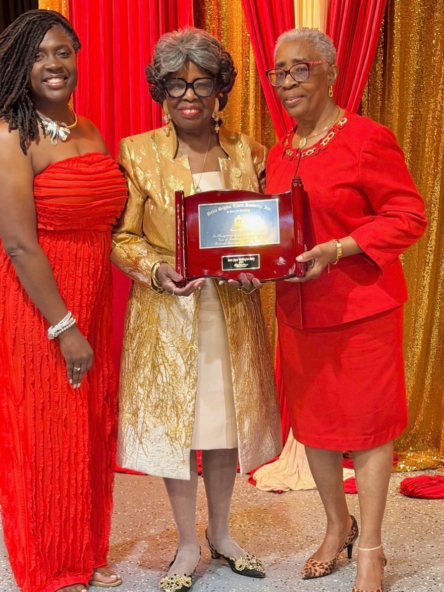 Members of the New Orleans Alumnae Chapter had the pleasure of joining Soror Joyce Washington Ivery, NOA Chapter President from 1985-1987, as she celebrated 50 years in the sisterhood. Soror Ivery is currently a member of the Natchez Alumnae Chapter.
Congratulations to Soror Ivery for 50 years of dedication to our sisterhood. ❤️✨