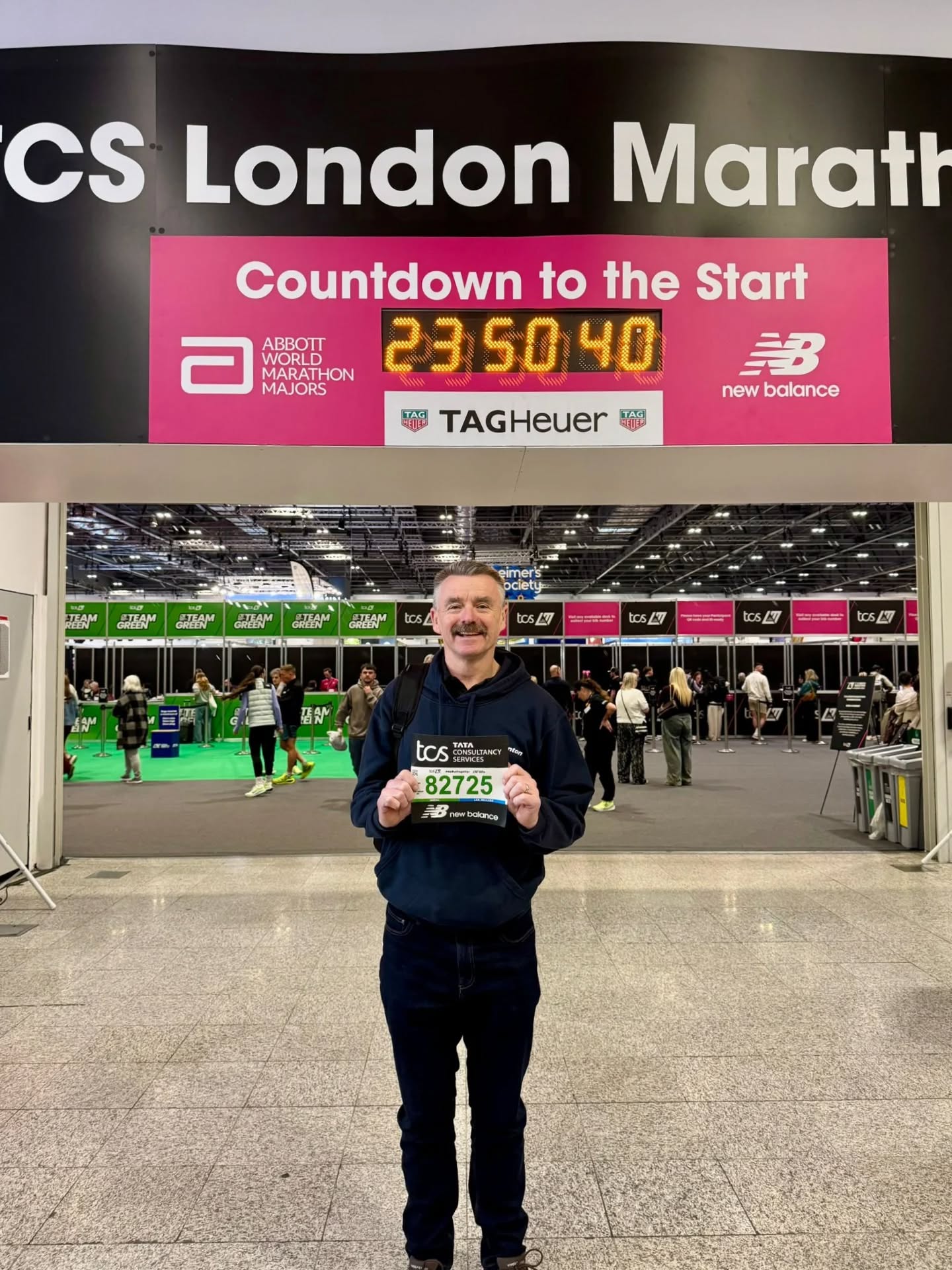 All the best to those runners this weekend! London Marathon - what a special event it is!!
@stevenrice398 is geared up and ready! 🐸💪🏼
Now is the moment... Go and smash it up! 🎉
#london🇬🇧 #londonmarathon #excelcentre