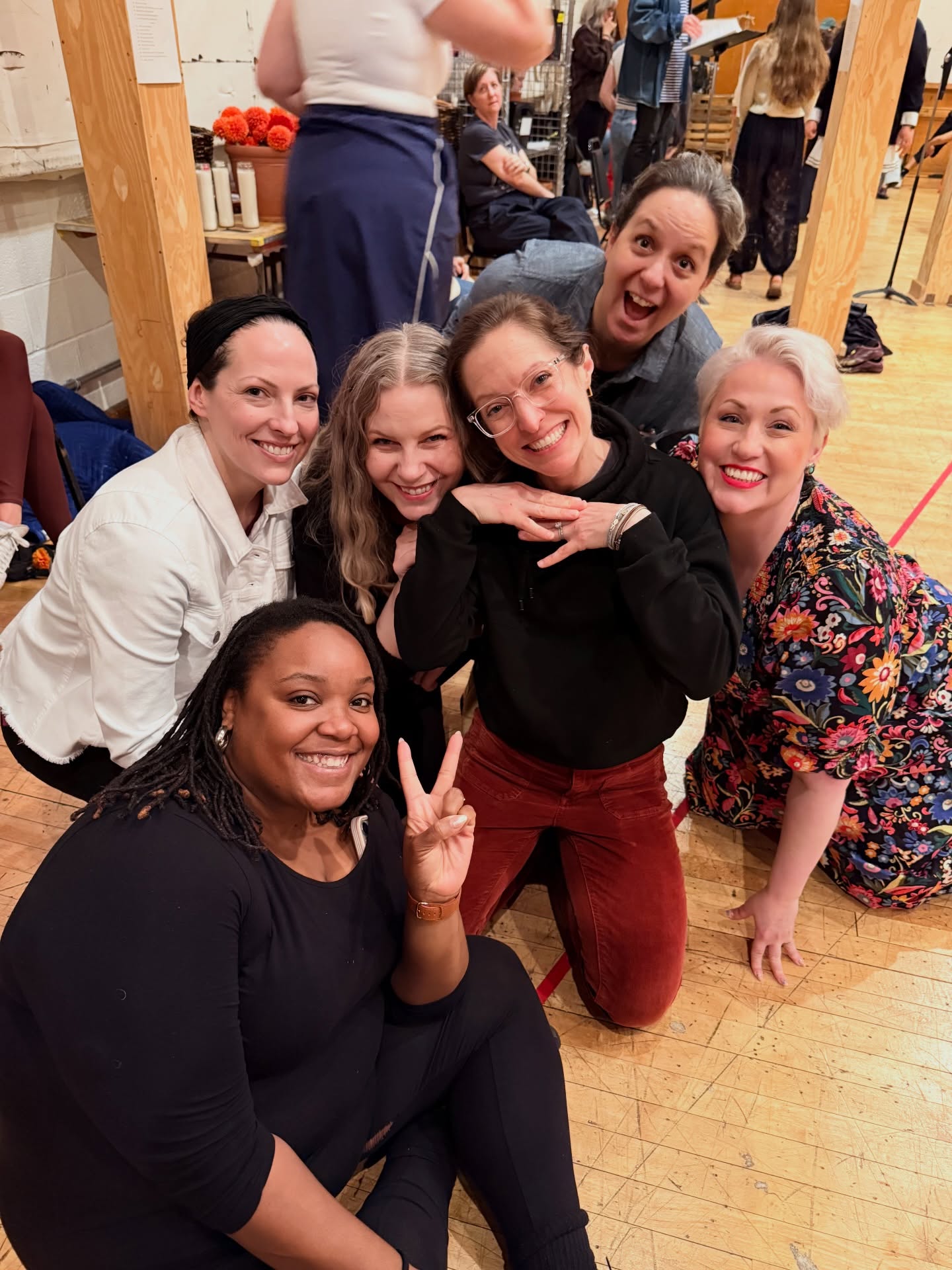 𝗦𝗘𝗘𝗡 𝗢𝗡 𝗖
Cheers to our final staging rehearsal of the season! Frida rehearsals have been a whirlwind & we've got some happy faces ready to say goodbye to this portion of the season. Time to take it to the stage 🎭🌼