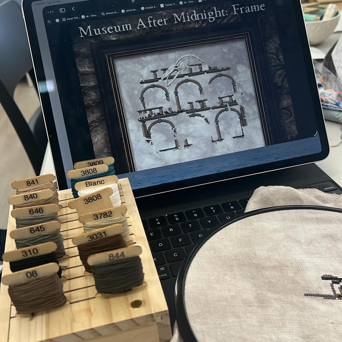 Today’s job inbetween customers. Stitch on the first part of @lolacrowcrossstitch latest mystery stitch along. #museumaftermidnightsal I’m using the @dmc_embroidery #ecovita bobbin holder. I have just realised they aren’t on the website!! That will be rectified very shortly 🦕