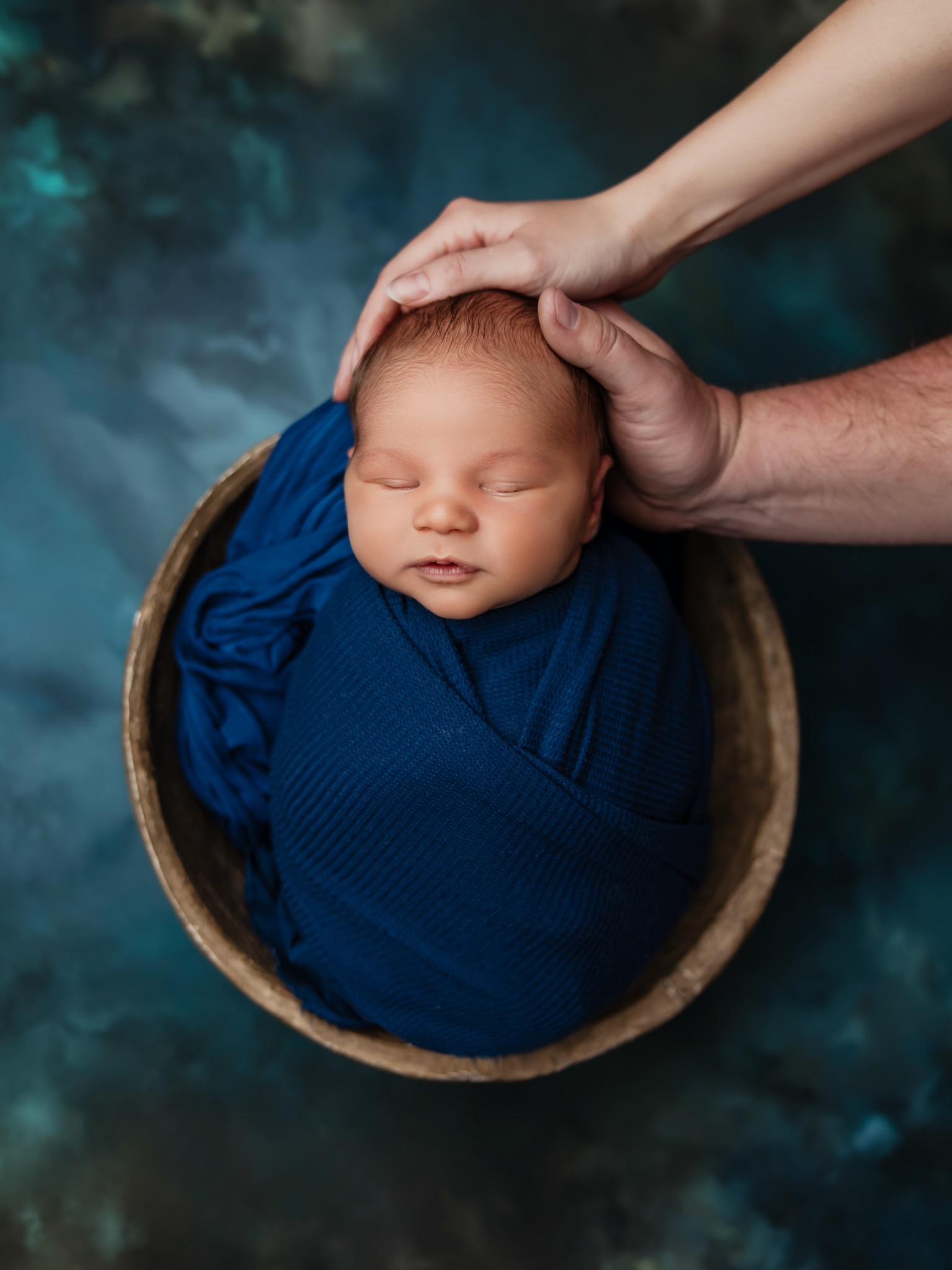 Such a handsome little man! 💙 #lifeunpredictablephotography #newbornphotographer #newbornphotography