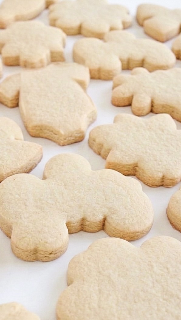 Day 6 of posting a recipe! This one you’ll want to save to your recipes ❤️
My cut out sugar cookies are a bit different, I add not only delicious vanilla, but cornstarch, almond, and butter extract.
The butter and almond, while optional, just add the best additional nostalgia flavor, and cornstarch adds a lovely chewiness that is hard to resist. Cornstarch also helps give clean, crisp edges to your shapes and prevents major spreading or distortion.
Lucky for you, my very popular cookie recipe is available on my blog! Comment “cookie” and I’ll send it over to you 🍪