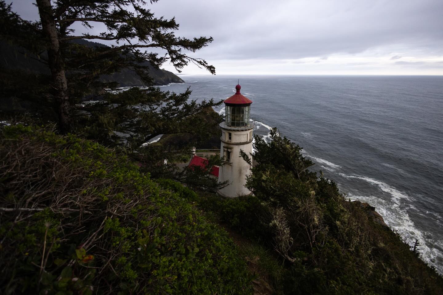 Sometimes photos donβt always turn out the way you want them to. I wasnβt exactly worried about getting a perfect sunset or anything but I just really wanted to get the lights shining out as a beacon for the coast. I waited until it was basically dark and they still never came onβ¦Everything I read said that it was still operational so I was really confused as to why it never happened. I guess I will just have to go back down and try again sometime.