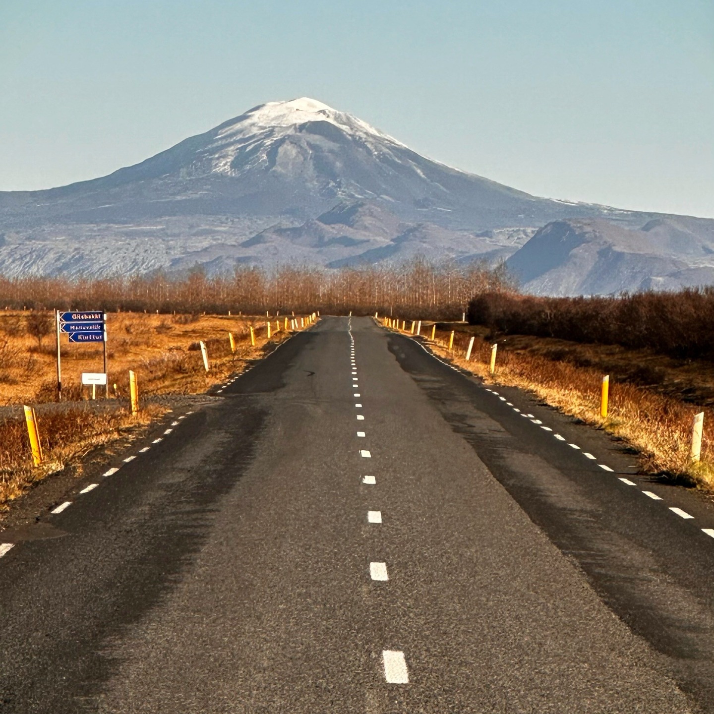 A different pace, once you leave the city behind.
Iceland, without the rush.
#thisland
#yoursToExplore
#icelandtravel
#visiticeland
#icelandnature
#privatejourney
#nordictravel
#traveldeeper