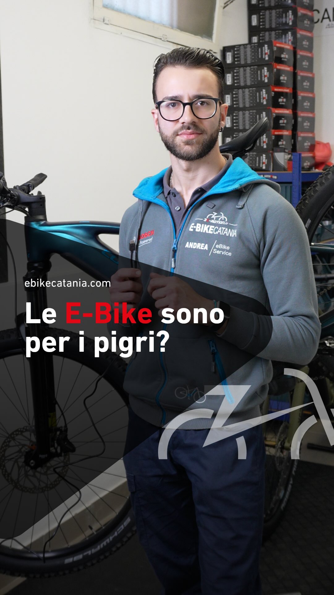 Ancora convinto che la bici elettrica sia per pigri? 🤔 Sbagliato! E i dati parlano chiaro. 📊
Collegando le nostre e-bike al PC, vediamo esattamente come vengono usate: chi sceglie l'elettrico fa spesso il triplo del movimento rispetto a una bici tradizionale!
Perché? Semplice:
❌ Addio alla scusa della salita troppo ripida
❌ Addio alla scusa del vento contro
✅ Sei tu a decidere lo sforzo!
Vuoi sudare e allenarti? Metti in ECO.
Sei stanco e vuoi goderti il panorama? Vai di TURBO.
I pedali devi comunque farli girare tu, ma con una e-bike... arrivi molto più lontano! 🚴♂️💨
📍 Ti aspettiamo da E-BIKE Catania in Via Trieste 40 per aiutarti a scegliere la tua prossima e-bike.
#ebike #ebikecatania #bicielettrica #ciclismo #catania #mtb #bosch #pedalataassistita #sicilia #ebikestyle #sport