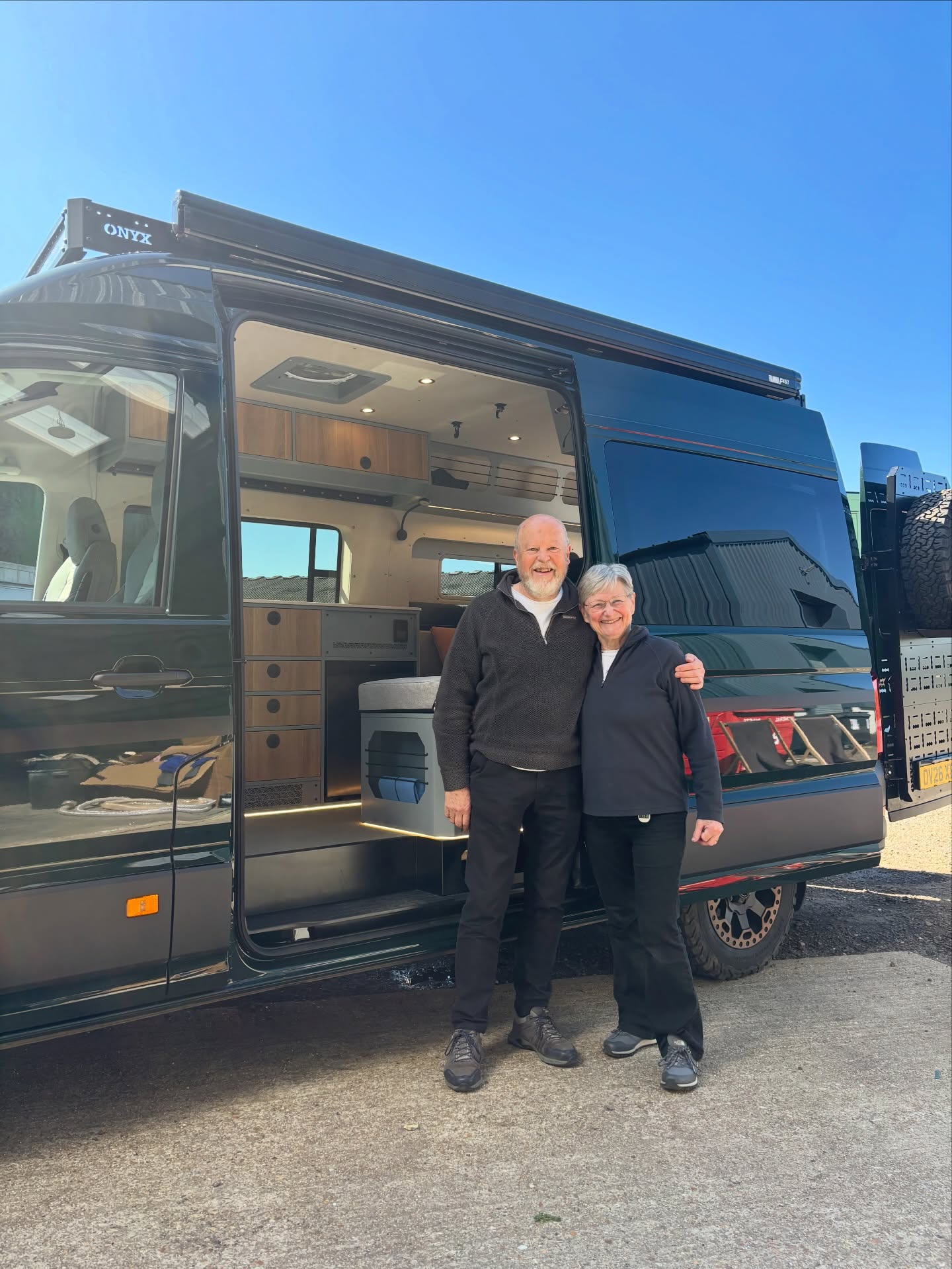 New van day for David and Marjorie!
Summit 2.0 is off to new adventures, just in time for summer road trips. We can’t wait to see where the go!
#newvan #onyxvansuk #adventurevan #4x4camper #mantge
