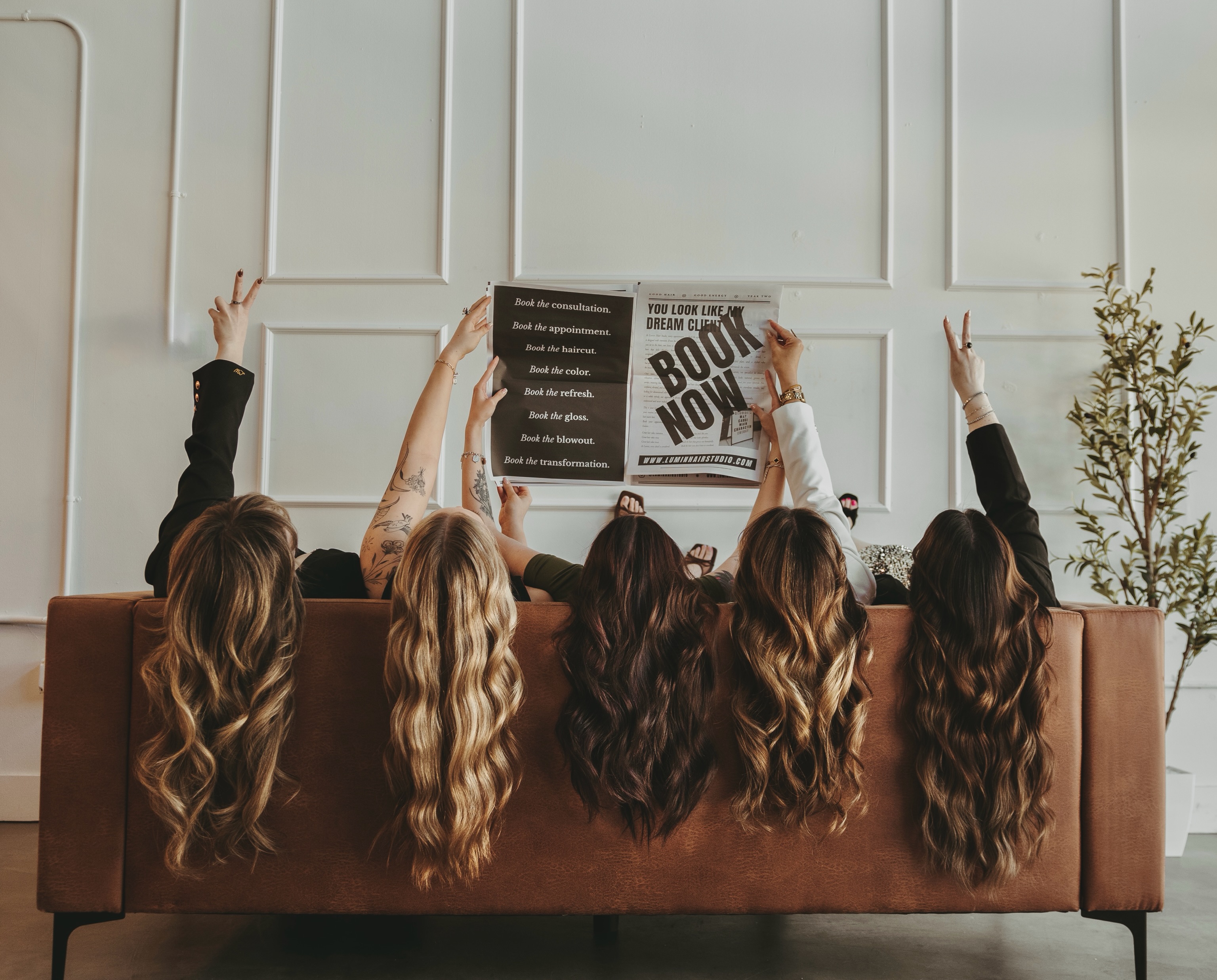 To extensions or not to extensions.. that is the question 🧐
L U M I N has F O U R S T Y L I S T S getting B E L L A M I
certified next weekend!
For stylists - L U M I N is hosting a Bellami master class May 3rd + 4th, 9am to 5pm both days with lunch included and now till M O N D A Y the class is 20% off! Reach out if you are interested! Limited space available
For clients - we will be looking for M O D E L S for our stylists to apply what they’ve learned to create a custom look just for you!
Interested in a complimentary install? Reach out for details through email — hello@luminhairstudio.com ✨
#hairextensions #bellamihairextensions #luminhairstudio #extensionhairstylist