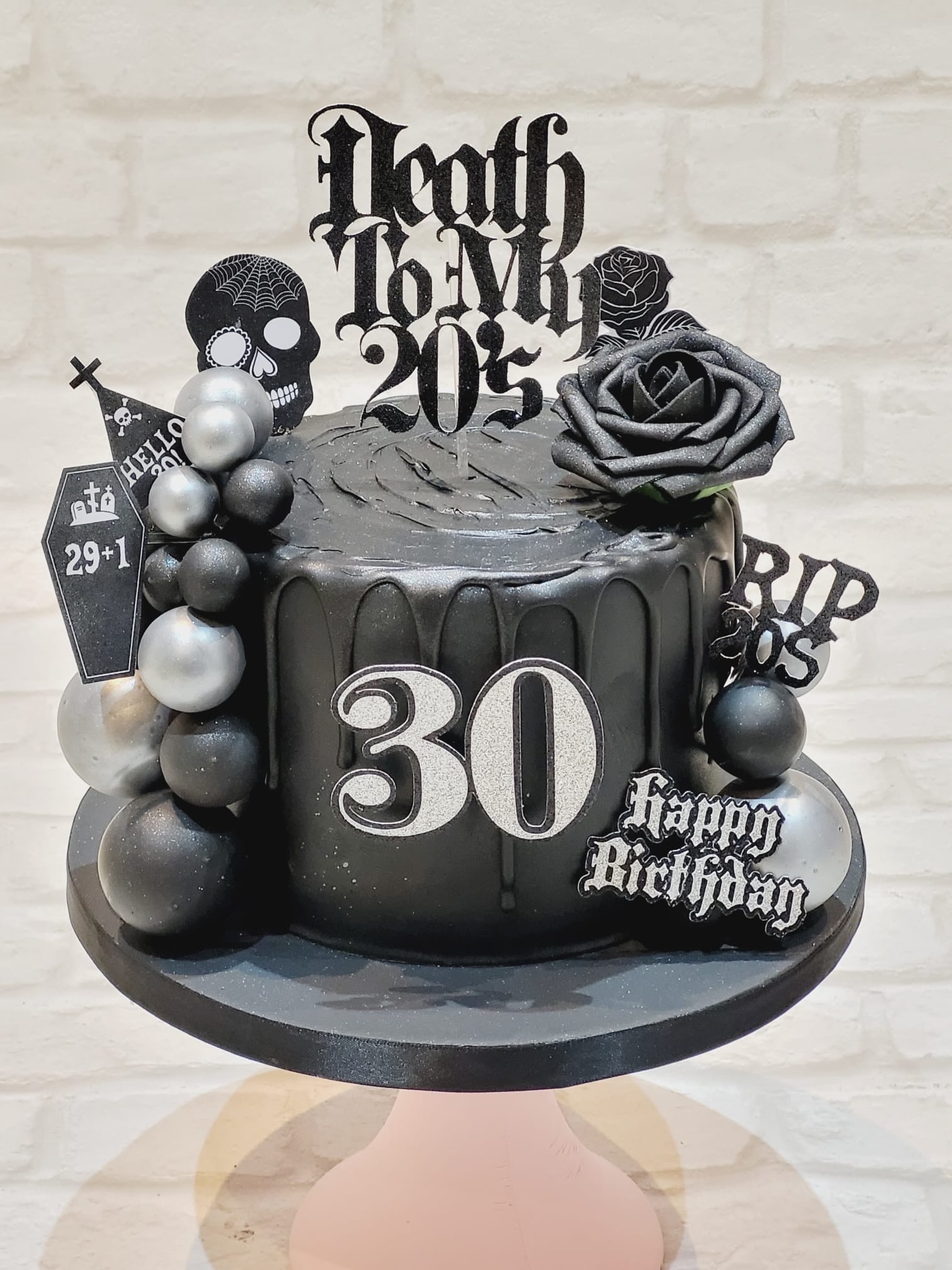 Black, bold & birthday-ready 🖤🕷️✨
This gothic glam 30th birthday cake is giving dark elegance with dripping ganache, metallic spheres, and a statement rose to top it all. 🌹🖤
For the ones who like their birthdays a little spooky… and a lot stylish 😍🎂
Death to my 20s… hello 30! 🪦✨
#GothCake #30thBirthdayCake #BlackCake #CakeArt #BirthdayVibes