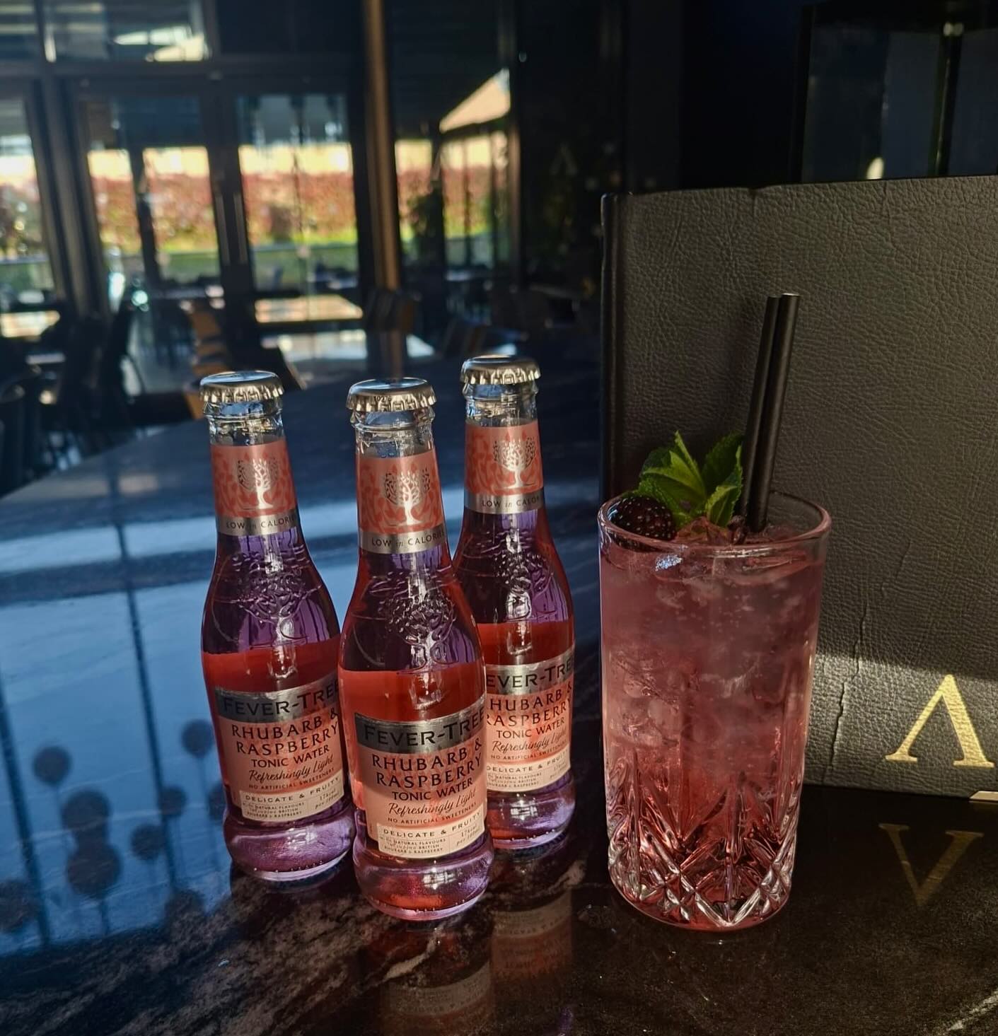 Pretty in pink and perfectly refreshing 🍹
Meet your new favorite mixer: Rhubarb & Raspberry tonic — crisp, lightly sweet, and bursting with summer flavor. Paired with your go-to spirit or enjoyed on its own, it’s the ultimate upgrade to your next drink!
Come try it before it becomes everyone’s obsession🌺☀️
#newin #rhubarbandraspberry #tonictime #ginlovers #cocktailhour