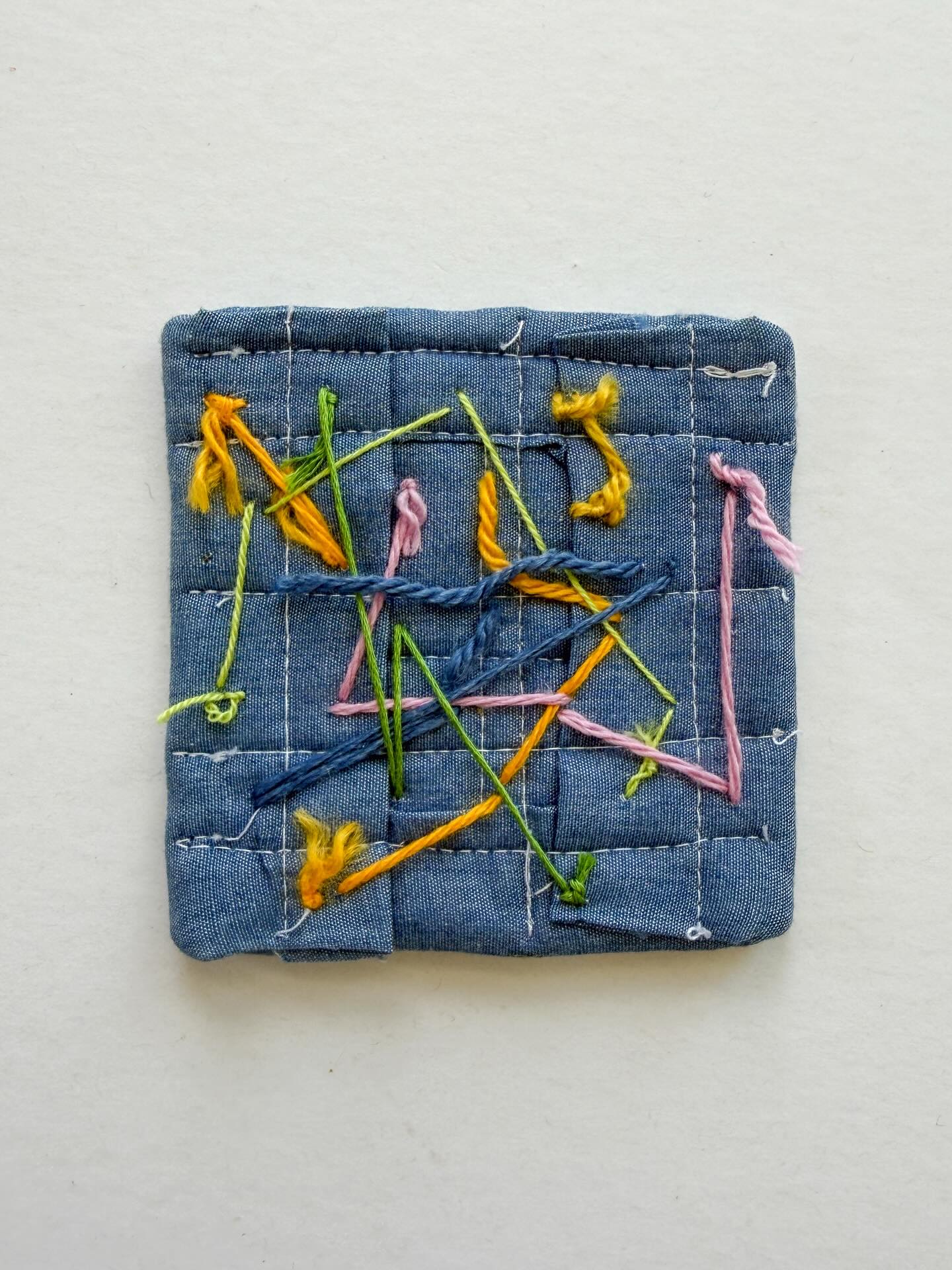 Sometimes taking time away from a project totally changes your perspective on it. I know, duh 😂.
I have a little tutorial on this woven mini quilt and I just shared it on YouTube (am I allowed to say that or is the algorithm going to hide this post now 🤔). Anyway, someone commented that I never shared how the back looked at the end.
And I thought… Exactly! Because it was a mess and looked terrible. I had never even taken a photo. So I went to take a photo and now I’m obsessed with the back!! It’s so perfectly haphazard, now I want to make a quilt where this is the front and this is what all the quilting looks like.
I don’t think my tastes have changed in the year since I made it. I think I was so focused on what I thought I’d done wrong or how I’d failed to be thoughtful about the back, that I missed the fact it was cool.
Anyway… if you want to watch the tutorial (and others I have uploaded) there is a link in my bio for my YouTube channel. I was going to say it in code “Starts with a ‘U’, rhymes with Moo…” but there aren’t any good words that rhyme with “Tube” 🫤. Actually “Rube” is ok but a bit condescending.