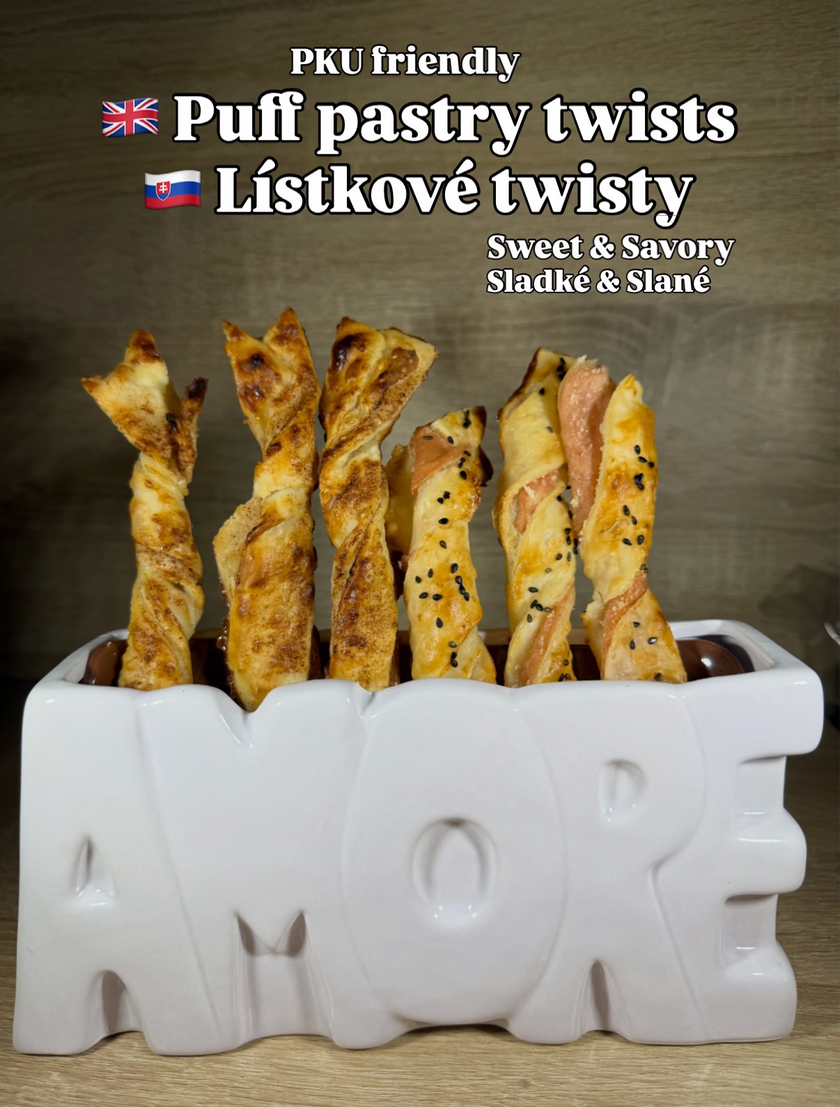 Krásny piatok 💗
Nevedeli sme si vybrať… Vanes chcela sladké aj slané, tak sme spravili oboje 🍫🧂
Tieto lístkové twisty sú rýchle, jednoduché a úprimne… vždy dobrý nápad, keď je toho veľa🙏.
PKU friendly náplň:
Sladká: škoricový cukor a maslo
Slaná: vegánska šunka a parmezán
—
🇬🇧Happy Friday 💗
We couldn’t decide… Vanesa wanted sweet and savory, so we made both 🍫🧂
These puff pastry twists are quick, simple and honestly… always a good idea for a busy day🙏
PKU friendly filling:
Sweet: cinnamon sugar and butter
Savory: Vegan ham and parmesan
—
#pku #friday #sweetandsavory #puffpastry #homebaking