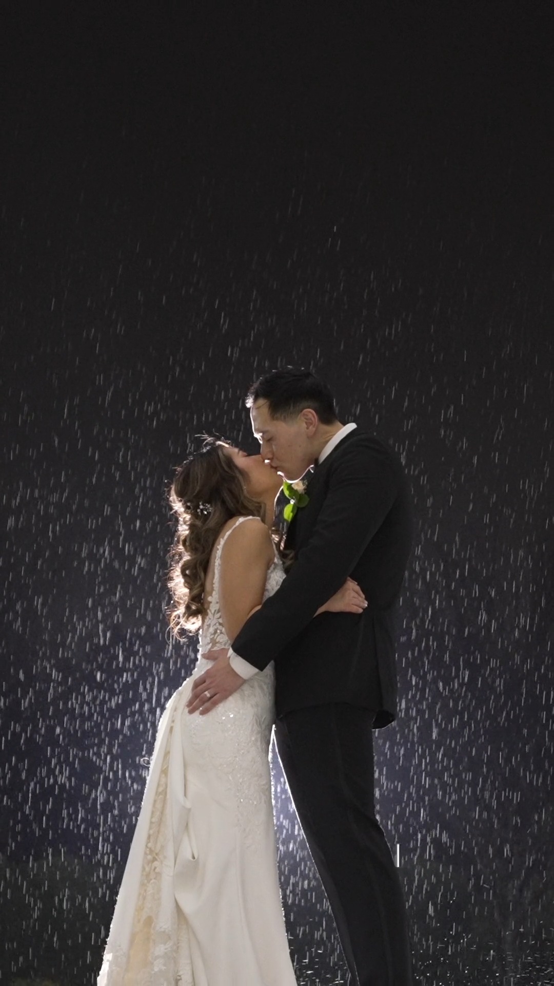 @julieli12 & @bjew_24 had an amazing wedding @thepalacesomerset — a full day of nonstop energy and moments that felt true to who they are, from the quiet in-between moments to a packed dance floor, everything came together perfectly, just a glimpse into an unforgettable day 🎥✨
Vendor Team
@deliastudios
@pearlandveilstudios
@sunflowerandseashell
@limelight_entertainment
@flowerstation
@makemeup_eva
@unveiled_byanna
@julia_ranson_mooney
@thepalacesomerset