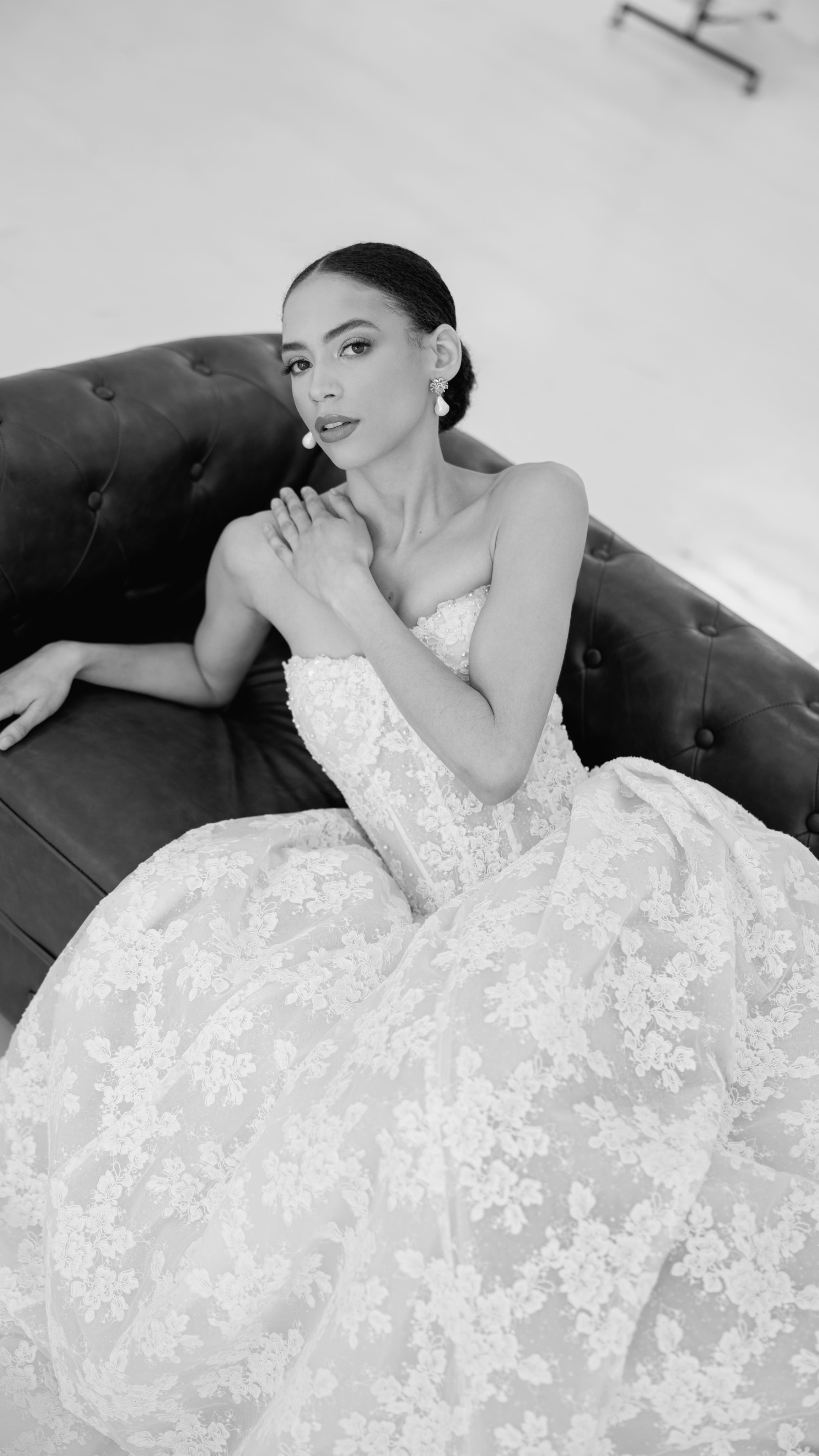 4 seconds → a world of Iveary 🤍
A glimpse behind the scenes… and then a lineup of gowns, each with a moment of their own.
Different silhouettes, same feeling—unforgettable.
Find Iveary gowns at select retailers nationwide ✨
Photographer: @allyelainephoto
Hair & Makeup: @hairandmakeupby_susy
Model: @brianajalee
Earrings: @zafirojewellers
#IvearyBride #LuxuryBridal #WeddingDressInspo #ModernBride #BridalDesigner SayYesToTheDress