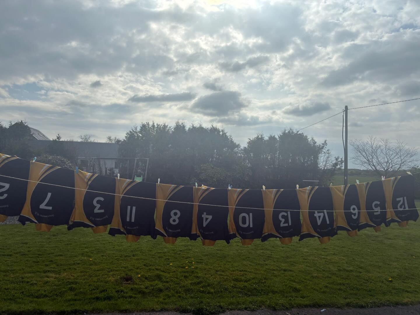 Gaa season is back in Bawnmore NS!!We started our Cumann na mBunscoil competitions on Friday with a hurling blitz in Kilnadeema where we were highly competitive against five strong hurling schools. 11 great hurlers and 2 camógs took part in a highly enjoyable day. We had so much fun we forgot to take an official team photo! Once again, very proud of the effort and skills of our group 💪🏻🤩