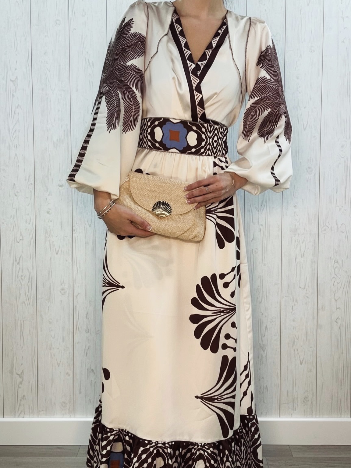 Summer style starts here 🌴☀️
We have all the perfect summer dresses in store right now including this stunning palm print piece that’s giving total vacation vibes. And of course we’ve got all the accessories to match so you can complete the look effortlessly ✨
Stop by today from 10 to 5 or shop online anytime your summer wardrobe refresh is waiting 💛
#BostonMicroneedling #BMSkincare #SummerStyle #BoutiqueFinds #VacationVibes