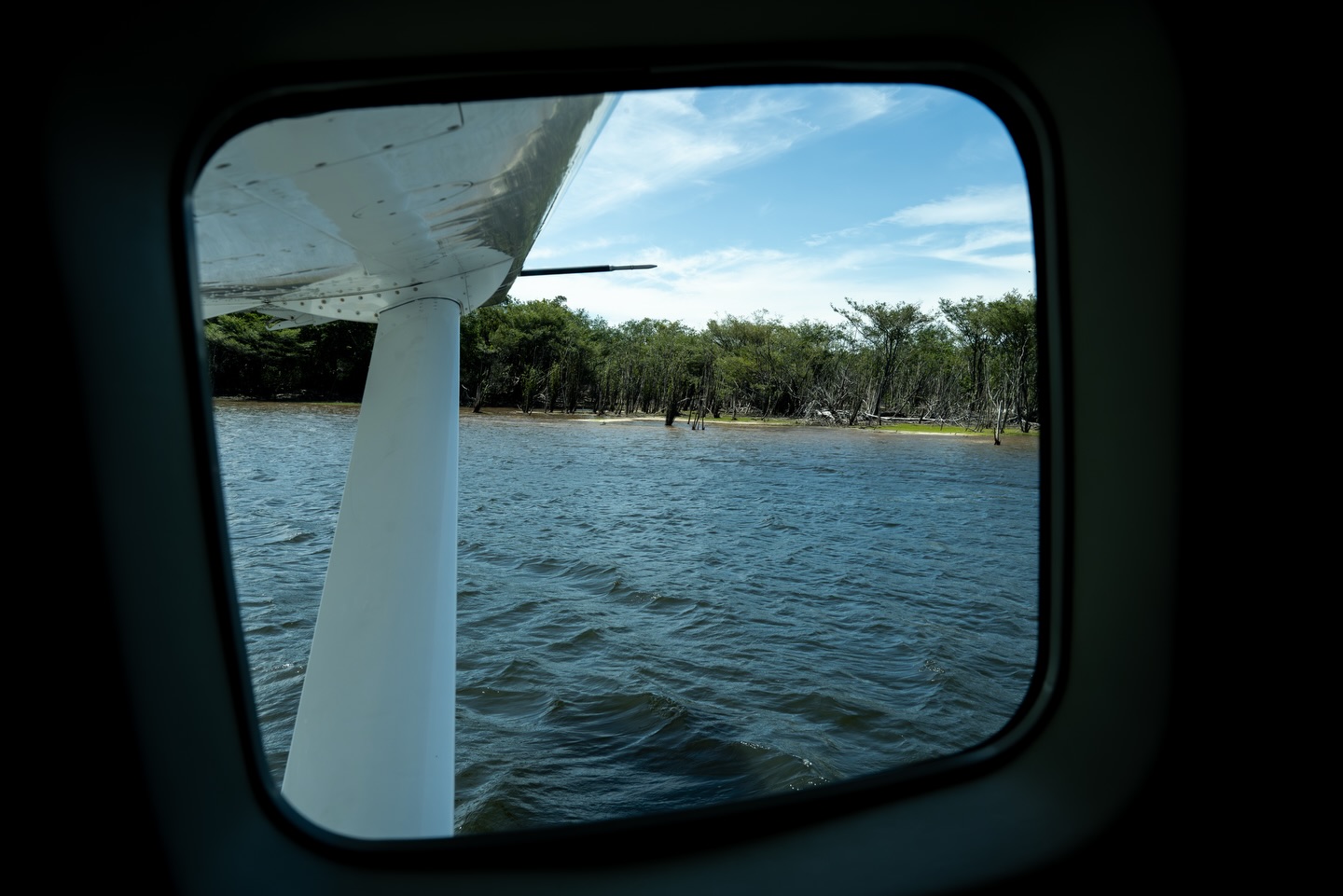 Vistas de quem chega de hidro no paraíso,
@voecta 🛩️💦
@riverplateanglers
@digosantosphoto
@baits_box @eunaocolecionoiscas
