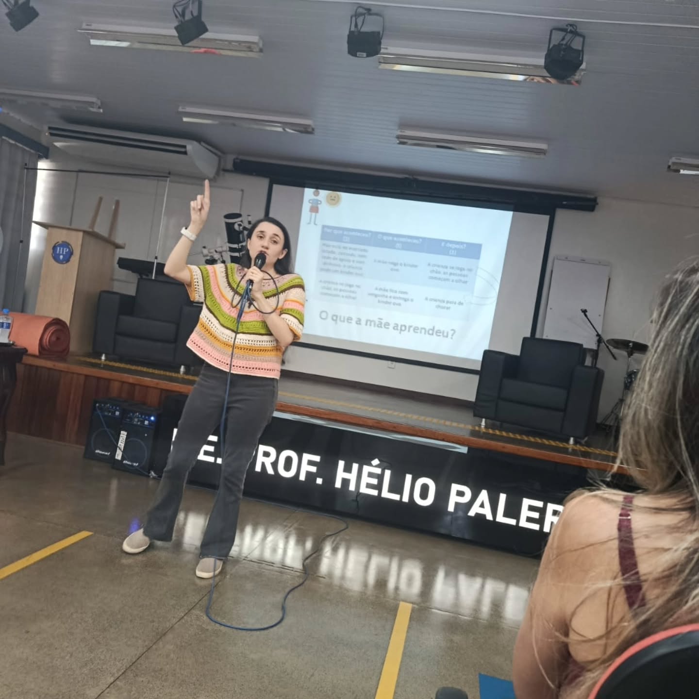 Aula de ontem no colégio Hélio Palermo para começarmos a estruturação de um protocolo para lidar com crises nas escolas estaduais de Franca 🙏
Gratidão @paulaleite2_ pelo convite e pela iniciativa incrível, @ana.cristinata pelo conteúdo maravilhoso e @prof.diego_alvarenga pela prontidão em contribuir com o seu trabalho🙏