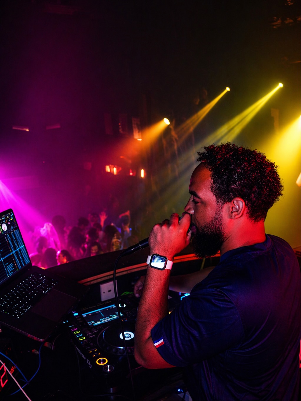Hey Tibey Tous les Jeudis @balajo.paris la soirée @caribbean_bastille avec au platines @vjlou . GRATUITE POUR TOUS .