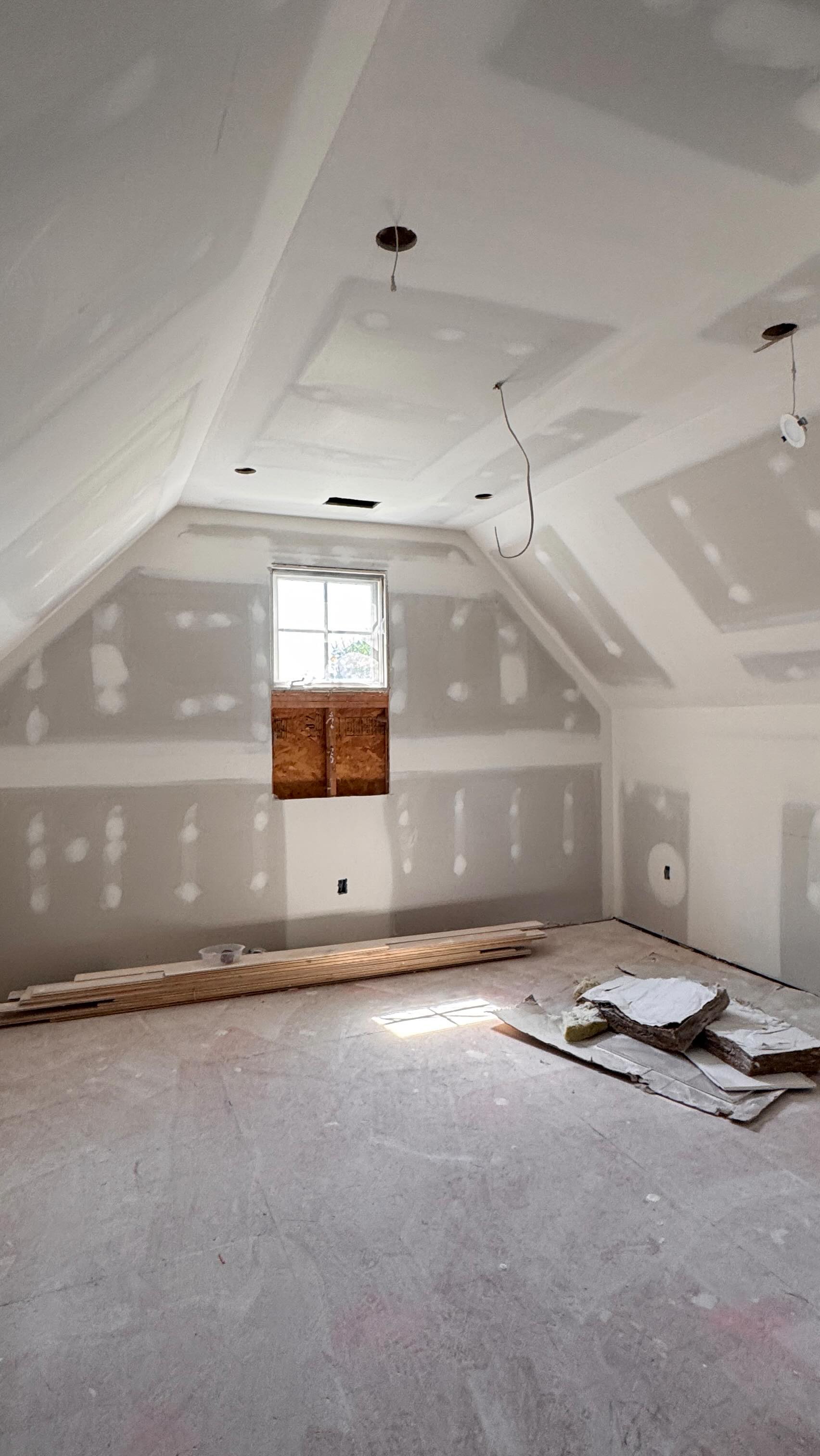 At Urban Cottage Design we’re fortunate enough to work with homeowners that are oftentimes fearless enough to take on a project that takes an already amazing home and makes it better and more importantly - PERFECT for them. Here in Falls Church City, we are doing just that…you have to check back once we get the incredible tiling work done on what is going to truly be a Teen Dream Suite (en-suite bath)! 🌸🏡
#renovation #construction #interiordesign #home #interior