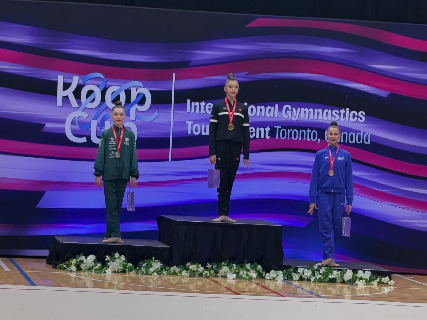 HOPE breaks the ceiling again.
A tradition since 2017, when this Rhythmic nonprofit project began.
Every single year, we raised the bar.
From a simple Beauty and the Beast L3 floor routine in 2018…
to two FIG (International Federation of Gymnastics) medals at the start of 2026.
Step by step. Season by season. One leap at a time.
Congratulations, Amanda!
You didn’t go to that podium alone—you carried an entire community with you. So many hands, hearts, and beliefs are part of this achievement.
And the most exciting part?
We are just getting started.
To think that the true journey in Rhythmic Gymnastics is still 4 years away!
Thank you to everyone who has been part of this incredible path.