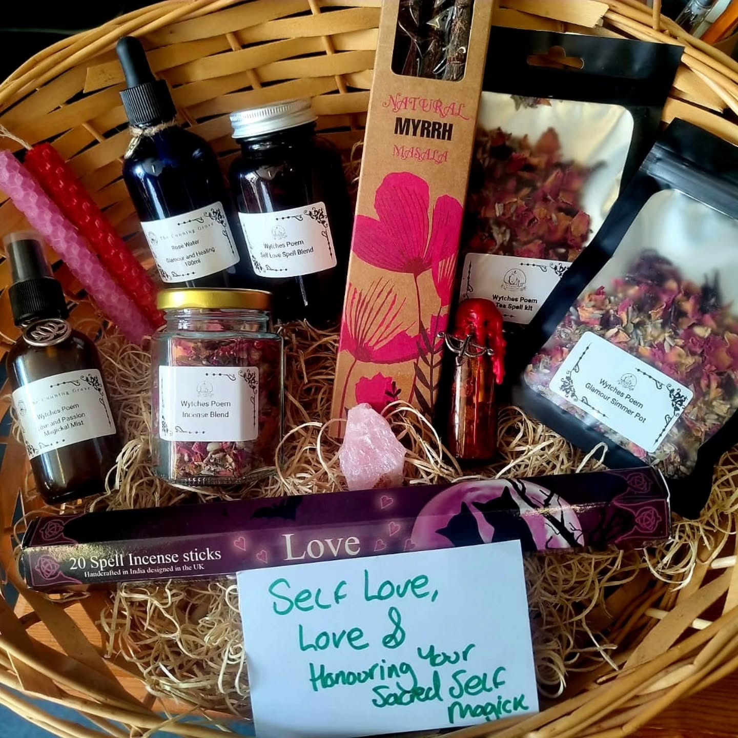 Good morning Wytches, we are open today,I have reading first thing, we will be open from 1115.
See you all soon
Blessings of the Land Sea and the Sky ❤️❤️❤️❤️