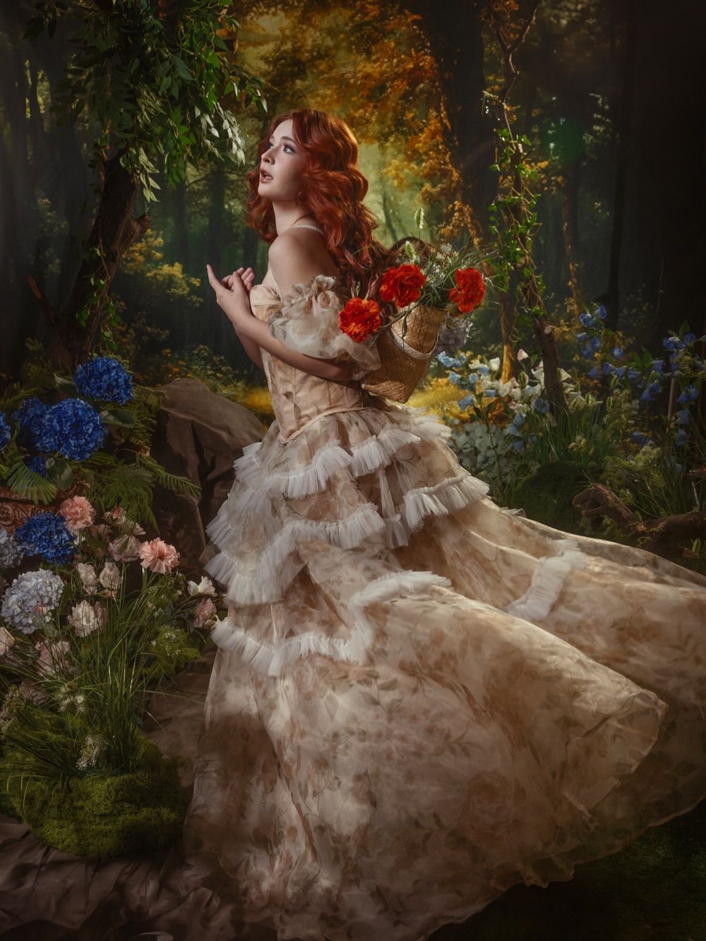 the magic lies in ourselves..😍
#fineartphotography #predebutshoot #photoshoot #fairytale