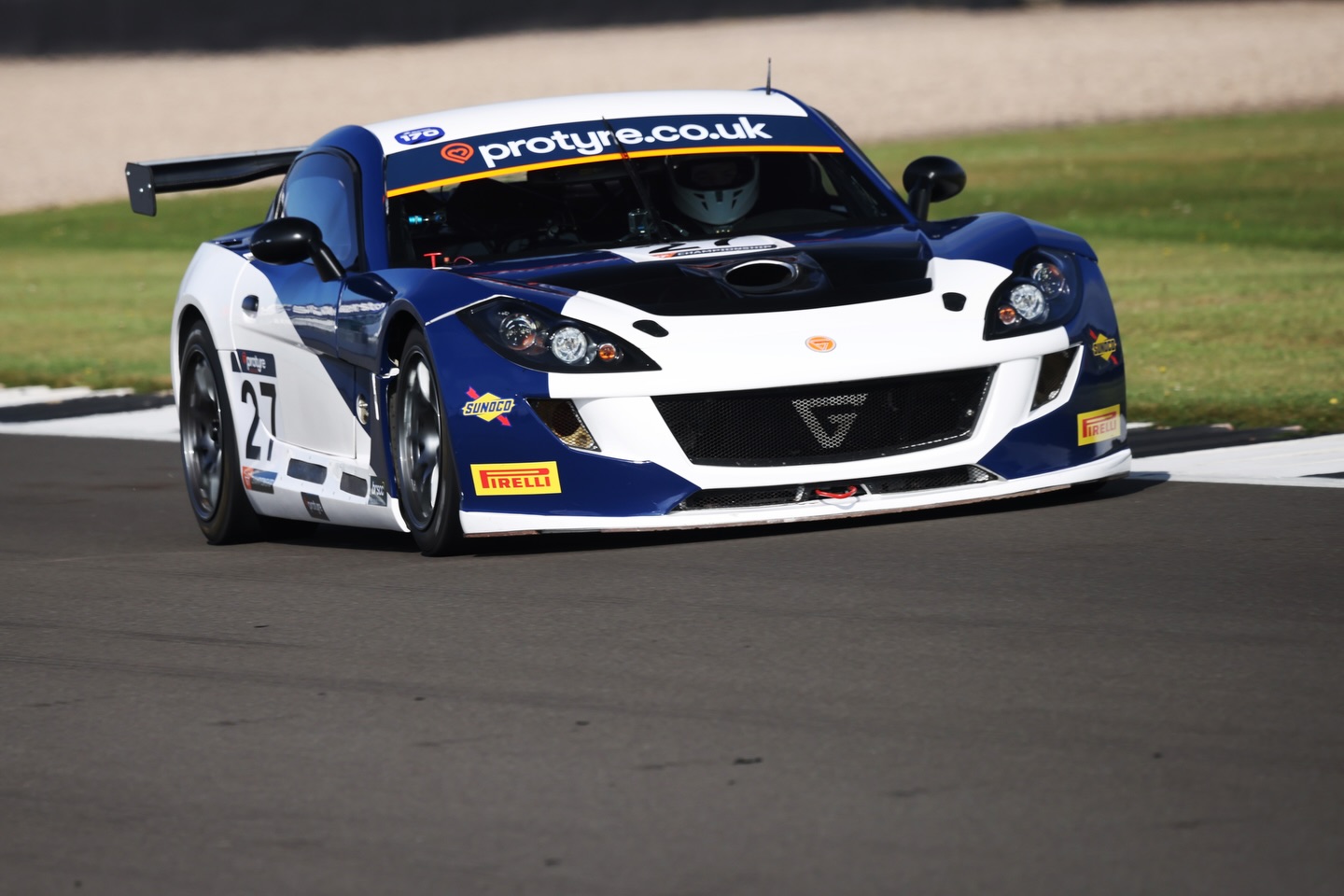After some strong running in testing over the last couple of days, our Ginetta stars are ready for an exciting day ahead with qualifying and their opening races!
๐บ Watch the races live this afternoon at youtube.com/gtworld
#XentekMotorsport #GinettaMotorsport @Ginetta_Motorsport #Motorsport #BritishGT @AlexDuncanRacing @Vicky.Farfus @Samu3Official