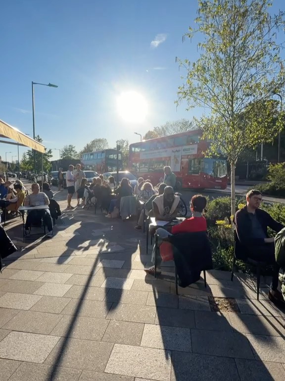 On days like this, you can really feel the dolce vita ☀️🇮🇹
Good food, sunshine, and a table outside… what more do you need?
Come join us and make the most of it.
#DolceVita #SunnyDays #ItalianVibes #OutdoorDining #LondonEats