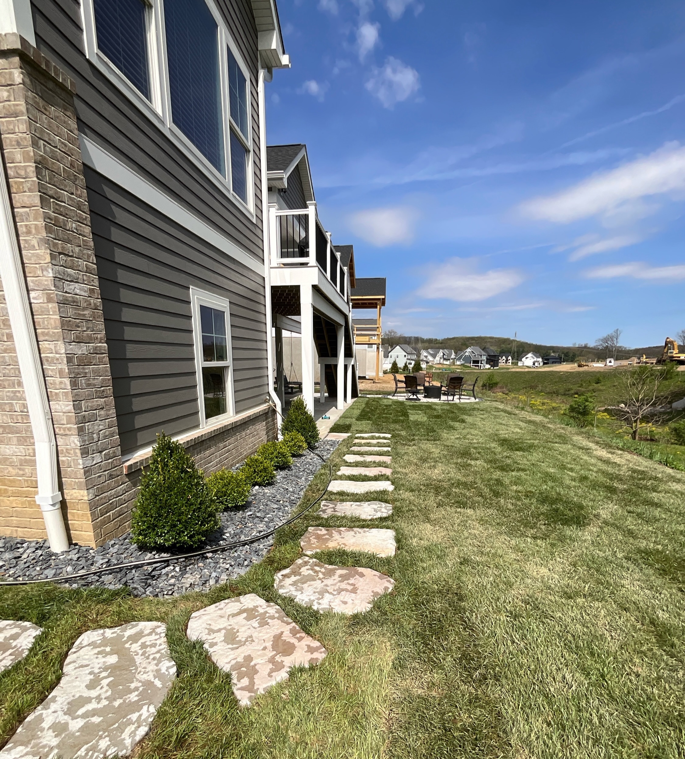 Wrapped up this project in Cranberry Township 🔥
Featuring a paver fire pit area, accent boulder wall, and stepping stones. We also installed fresh topsoil and sod for an instant green lawn 🌱
Another project done by the best 💪🏼
#FunyakLandscapes #CranberryTownship #OutdoorLiving #PaverPatio #Landscaping