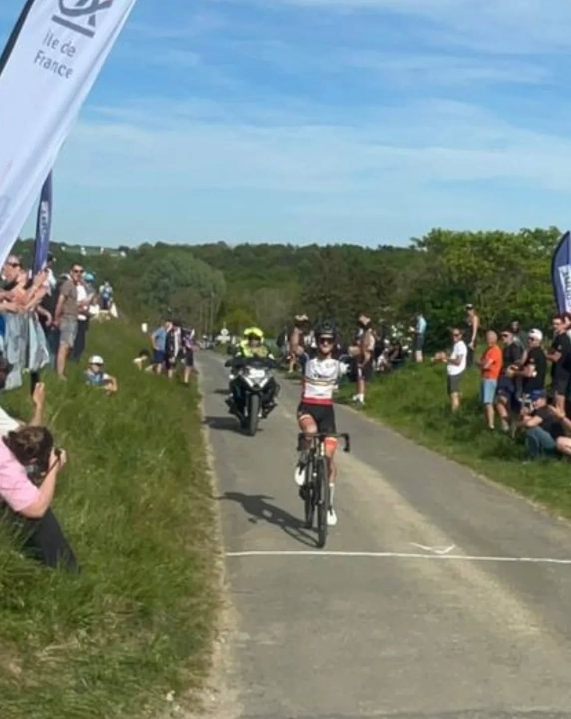 #ABCopen 🟦🟨🟥
Victoire de Joachim Kandji Nanji sur la 3ème étape du Tour de l'Etampois 🏆