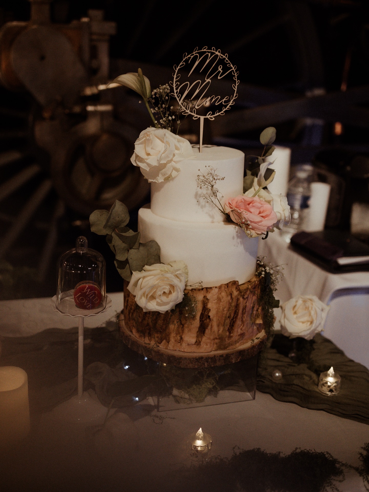 Un mariage qui ne vous ressemble pas ? C’est exactement ce qu’on veut vous éviter avec le Wild In Love festival !
Ce que vous allez découvrir ici, c’est du fait main, du sur-mesure !
Chaque stand est le travail de prestataires qui ont a coeur de faire les choses différemment. Pas de catalogue, pas de copier-coller d’instagram !
Le wild In Love festival est VOTRE safe place pour organiser votre mariage en 2026 !
Les billets d’entrée sont disponibles via le lien en bio.
Prenez votre place dès maintenant !
👉🏼 Prestataire de mariage, il reste encore des places en tant qu’exposant au Wild In Love festival de Strasbourg, Mulhouse et Colmar !
Un projet ? Glisse-nous un DM 👇
📸 @rhodierphotographie
@bichettesandco
@citedutrain
@latelier_tchungle
@gateau_design
@atelierchloeg.joaillerie
@fabrication.marinell.or
#mariage2026 #wildinlove #festivaloflove #alsacefrance #strasbourgfrance