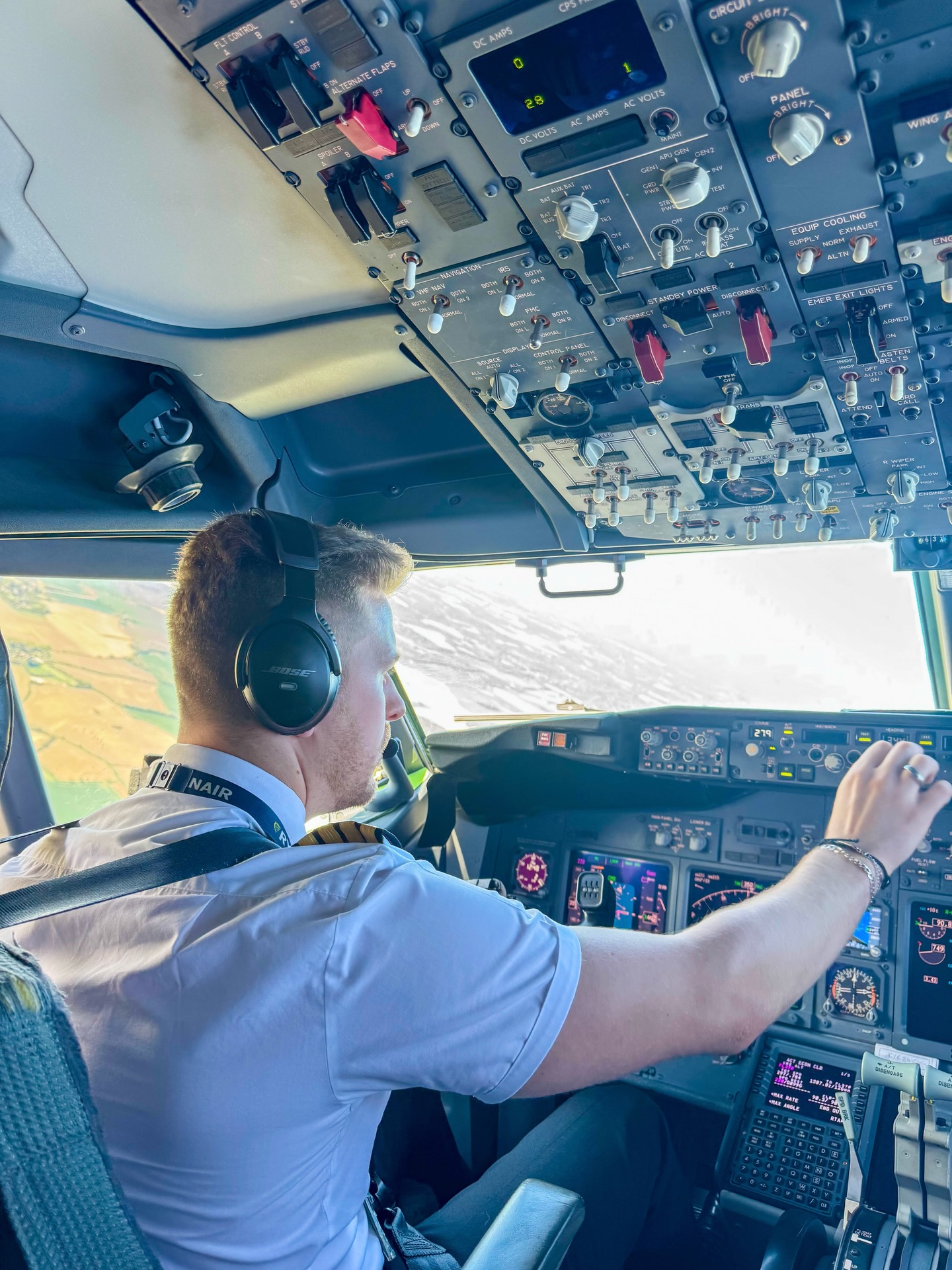 After months of hard work it’s so good knowing it all pays off 🙌🏻 this is your CAPTAIN speaking 🤩
