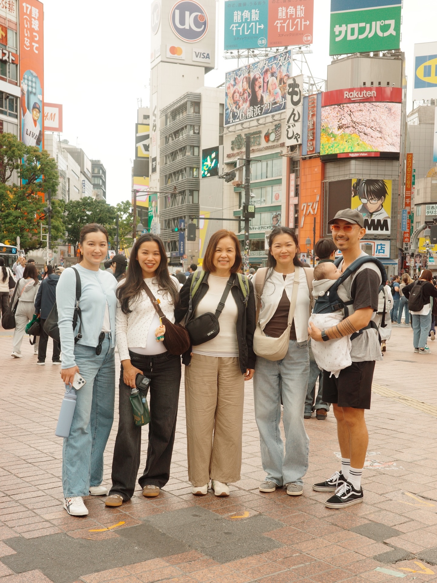 1 week in Tokyo ๐ฏ๐ต highlights:
๐ง๐ปโ๐ผ rocking Kaslo to sleep
๐ฏโโ๏ธ first international trip with my eldest sister in 15 years
๐คฐ๐ป one last family trip before baby arrives
๐ celebrating my momโs retirement
๐ถ๐ป watching my nephew experience it all for the first time
๐ฃ eating so much good food ๐
๐ฅ taking our first glass blowing class
๐ quality time with family
So basicallyโฆ the whole week was the highlight ๐
20,000 steps a day in my second trimester = fully wrecked when I got homeโbut so worth it ๐ฅน I think baby loved the chaos, and we wouldnโt have it any other way ๐