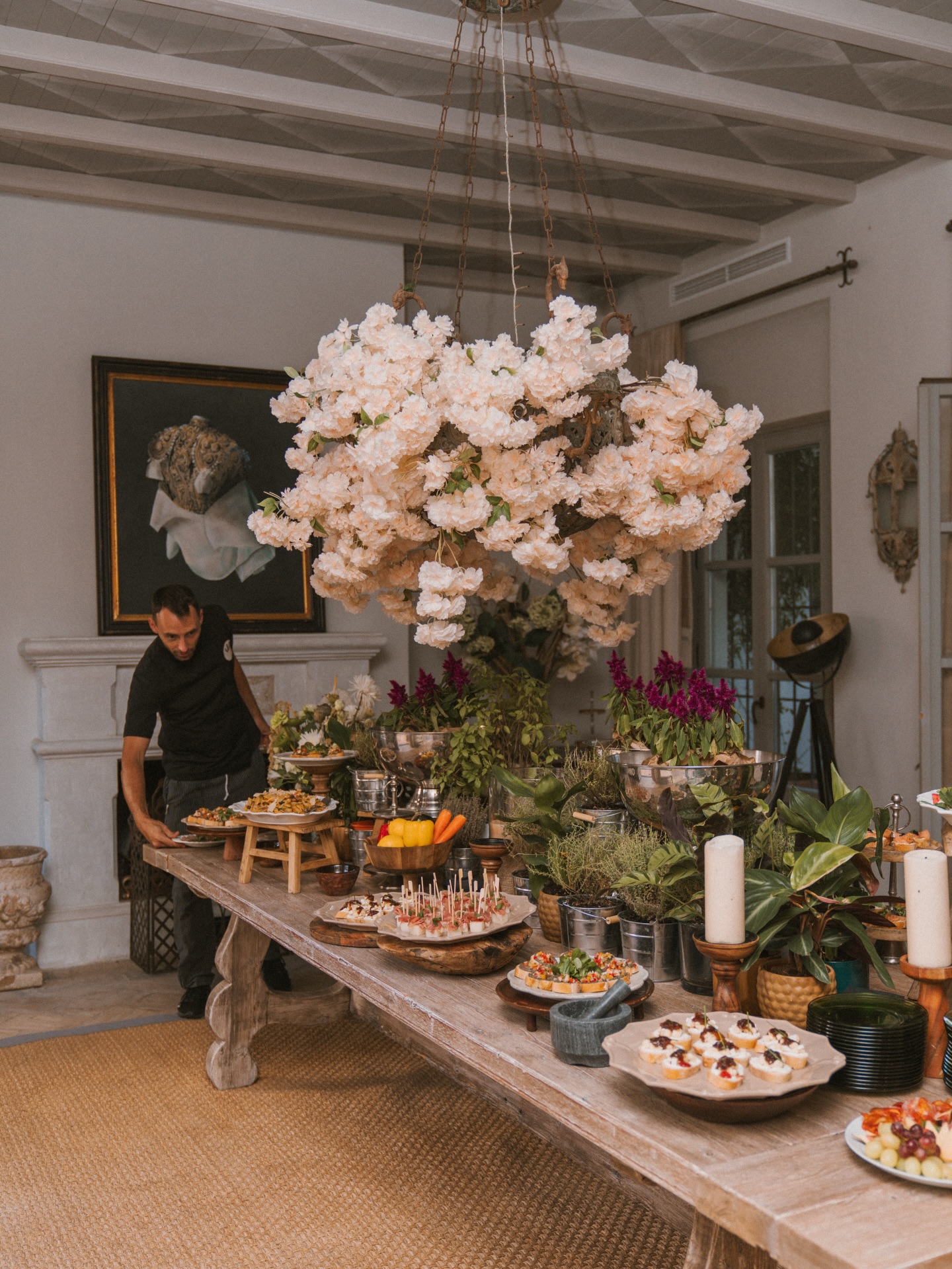 Every space, transformed 🥂
From an empty setting to a beautiful experience —
where atmosphere, detail and service come together effortlessly ✨
At Dani’s Catering, this is what we create.