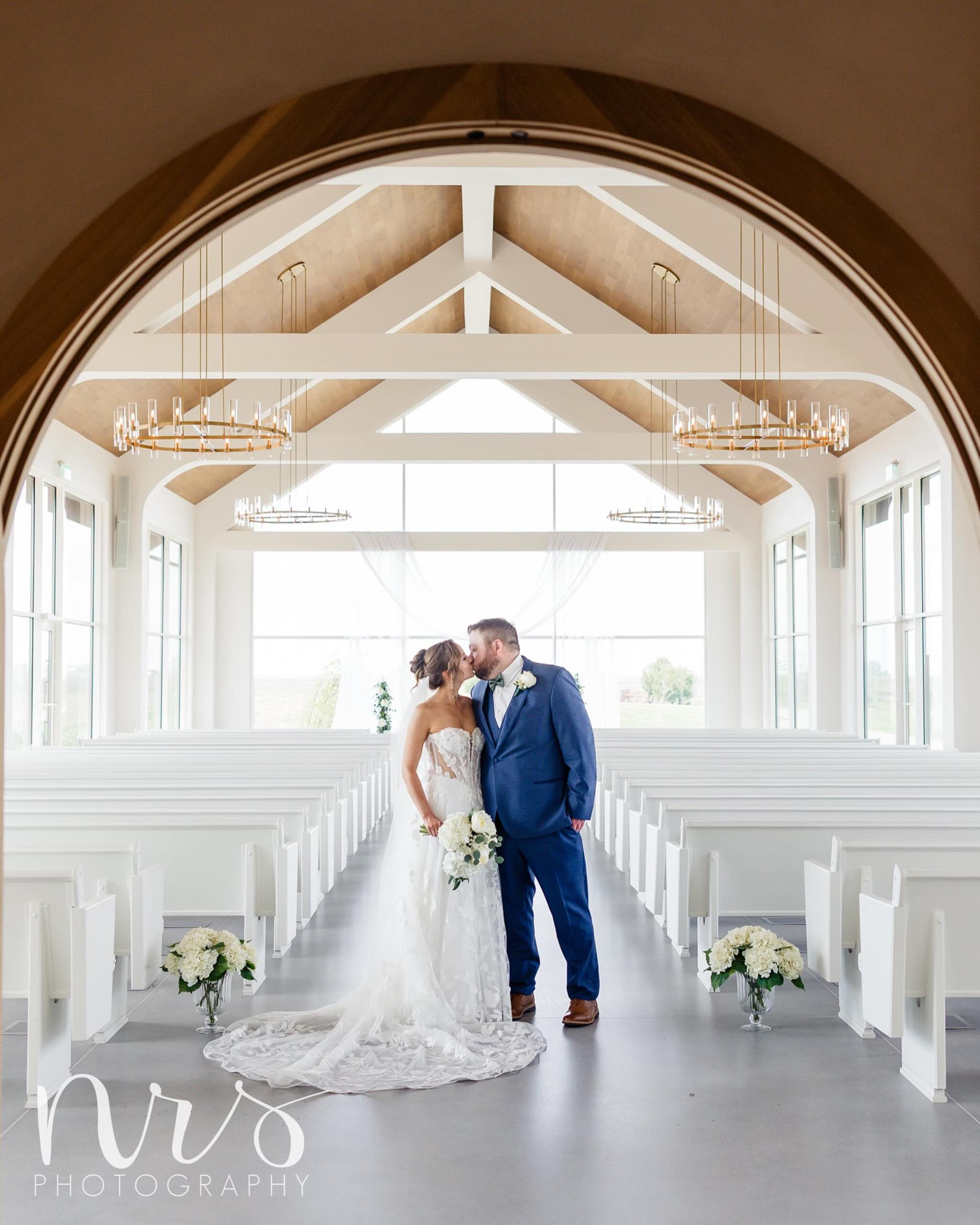 Always love a wedding day at Pear Tree, and this one was especially exciting because it was my first time getting to shoot in the new chapel! Gorgeous! I’m excited for my next weddings here to see how else I can get creative in this space. 😍❤️
#nrscouplesandweddings