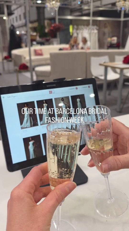 Barcelona Baby.
It's one of our favourite times of the year. We get to catch up with our bridal industry friends, see latest bridal collections and walk at least 60000 steps whilst taking in the city.
#barcelona #BBFW #magicfountainofmontjuic
#EvaLendel #RebeccaIngram