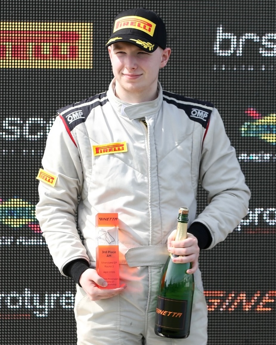 @AlexDuncanRacing makes it two podiums from two races this weekend with a great drive to third in class today.
A fantastic way to start the season 👏
#XentekMotorsport #GinettaMotorsport @Ginetta_Motorsport #Motorsport #BritishGT