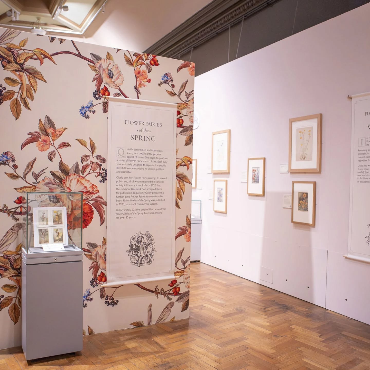 Flower Fairies: Enchantment by the Sea now open at @russellcotes in Bournemouth.
Delicate pastels from @farrowandball with giant flowers some classic typography and, of course, the stunning original Flower Fairy paintings by Cicely Mary Barker.
#artexhibitions #art #flowerfairies #farrowandball #design